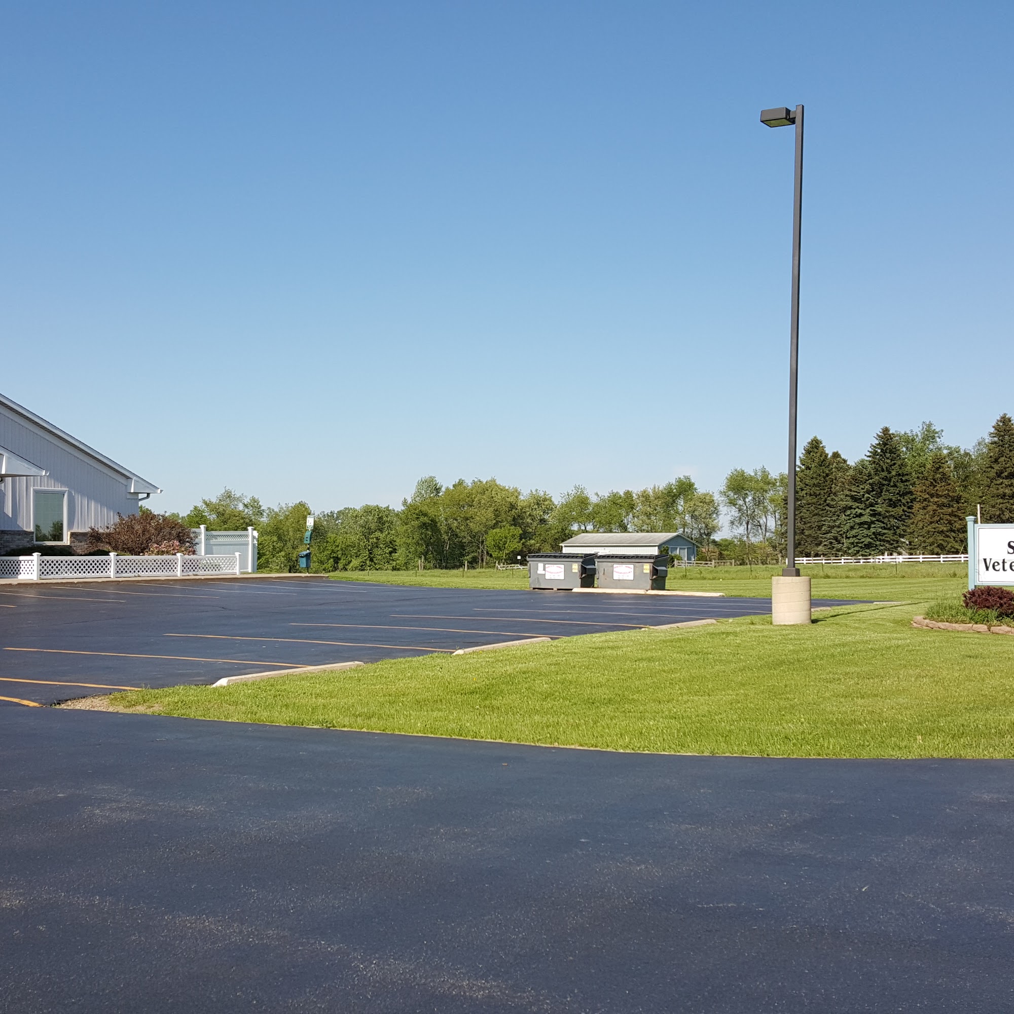 Schoolcraft Veterinary Clinic: Sauer Paula DVM Schoolcraft