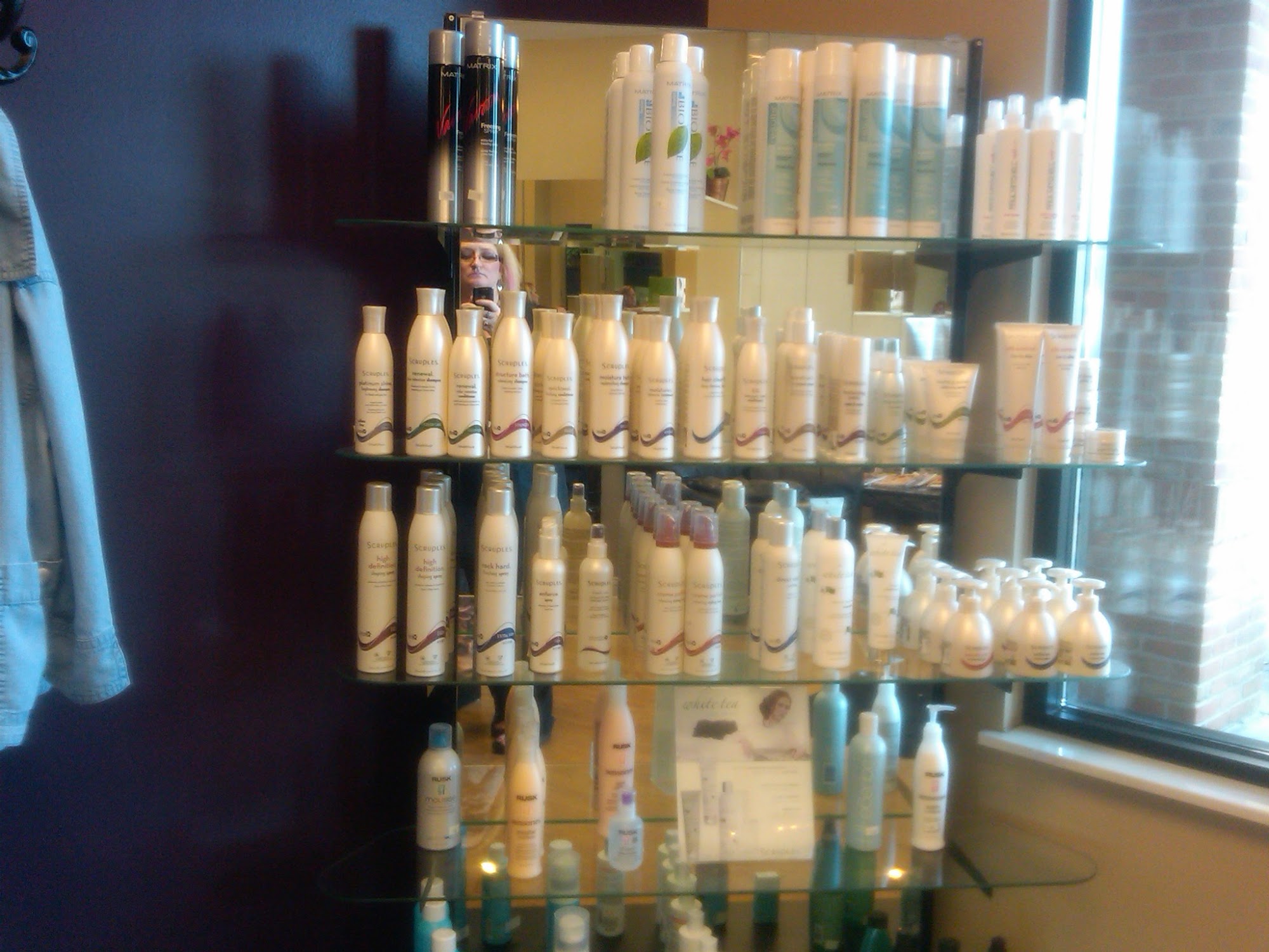 On The Edge Hair Design 12532 10 Mile Rd, South Lyon, MI 48178