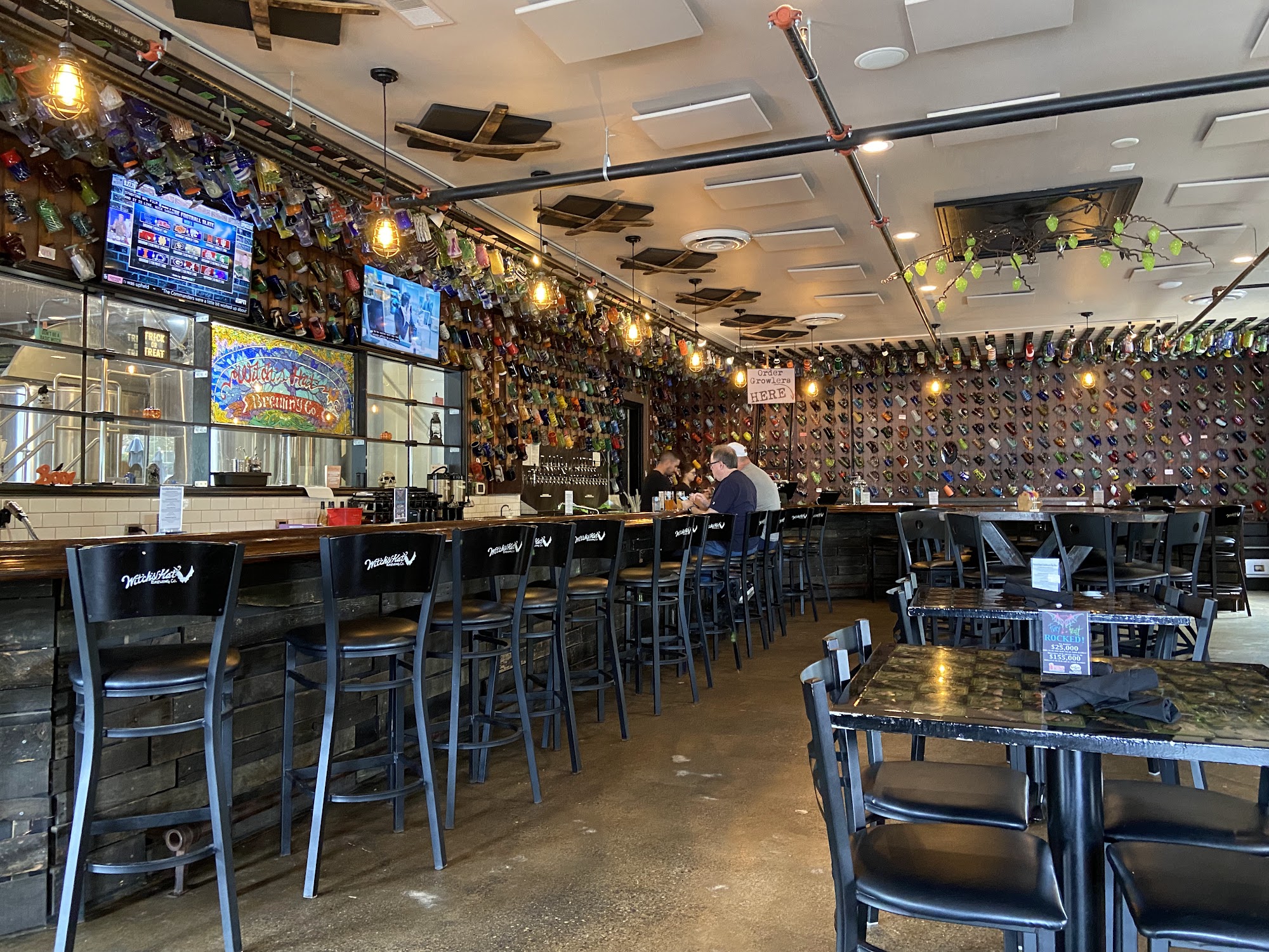 Witch's Hat Brewing Company South Lyon