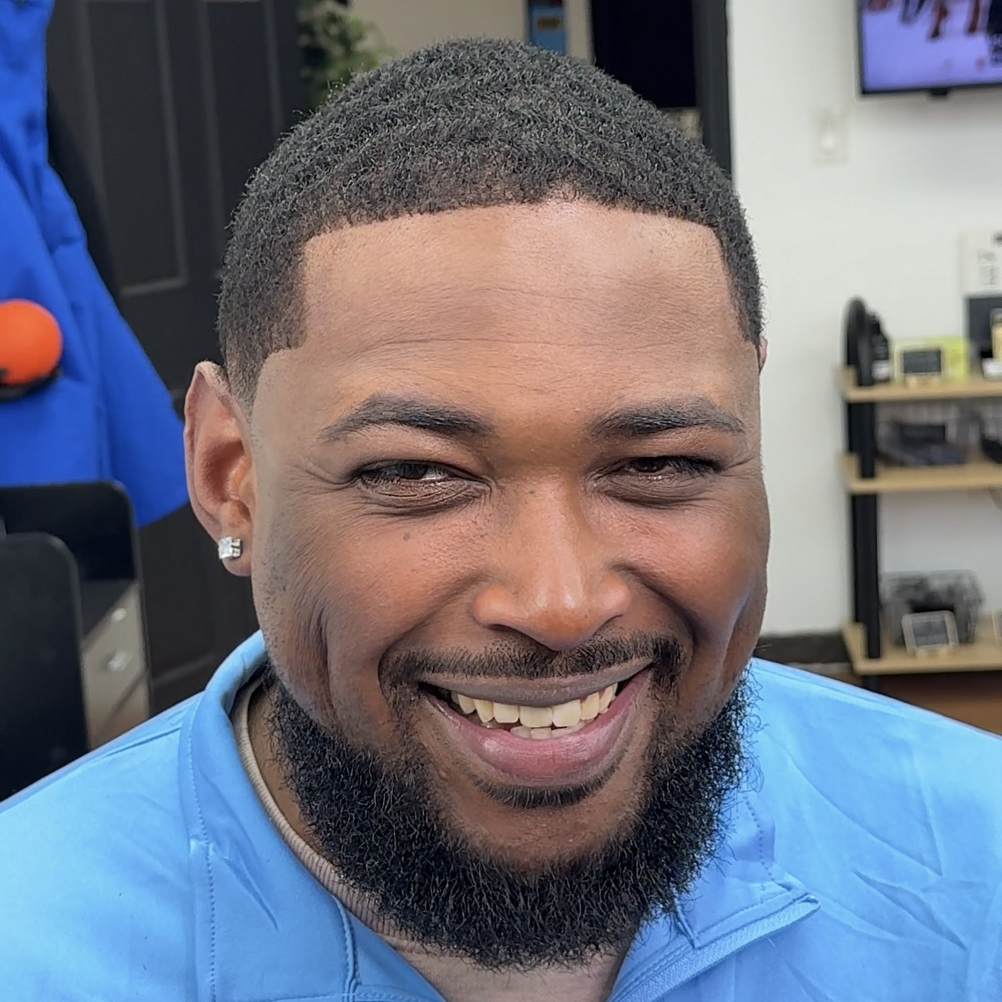 Sie The Surgeon “The Barber Psychologist” 26561 W 12 Mile Rd #200, Southfield Michigan 48034