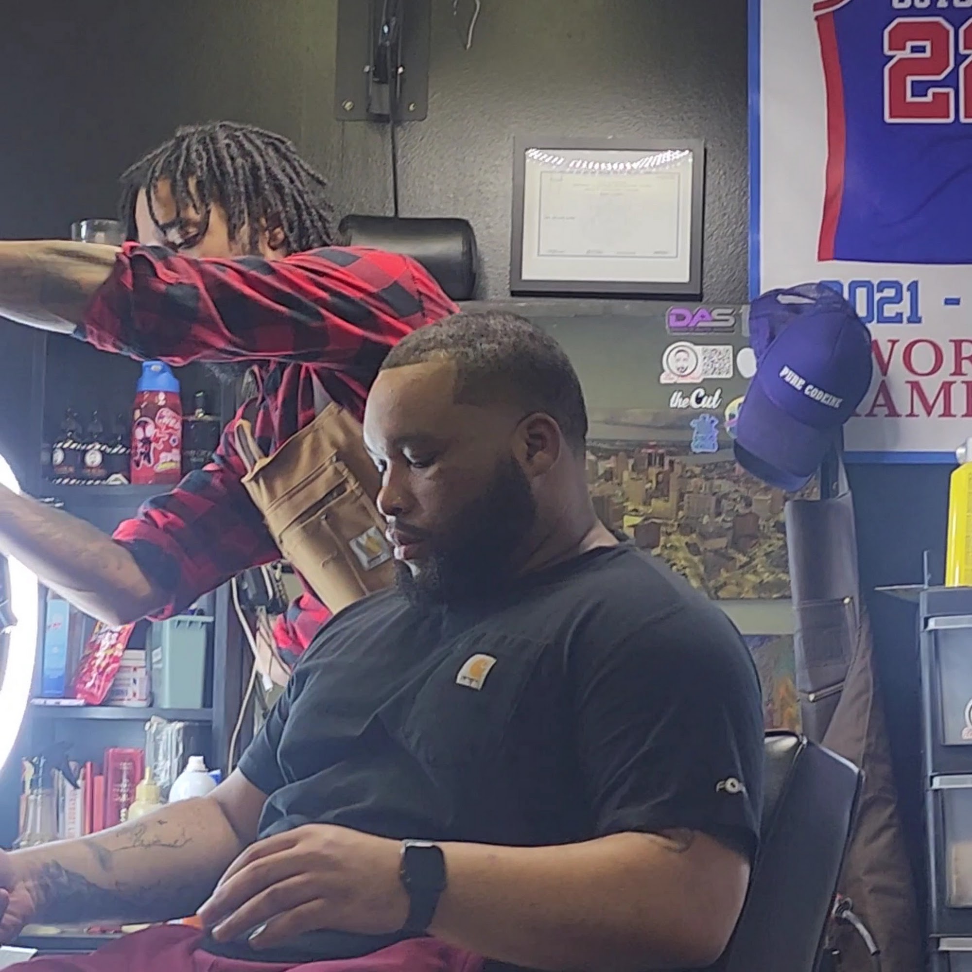 The Cut Lounge Barber Shop LLC 18600 W 10 Mile Rd, Southfield Michigan 48075