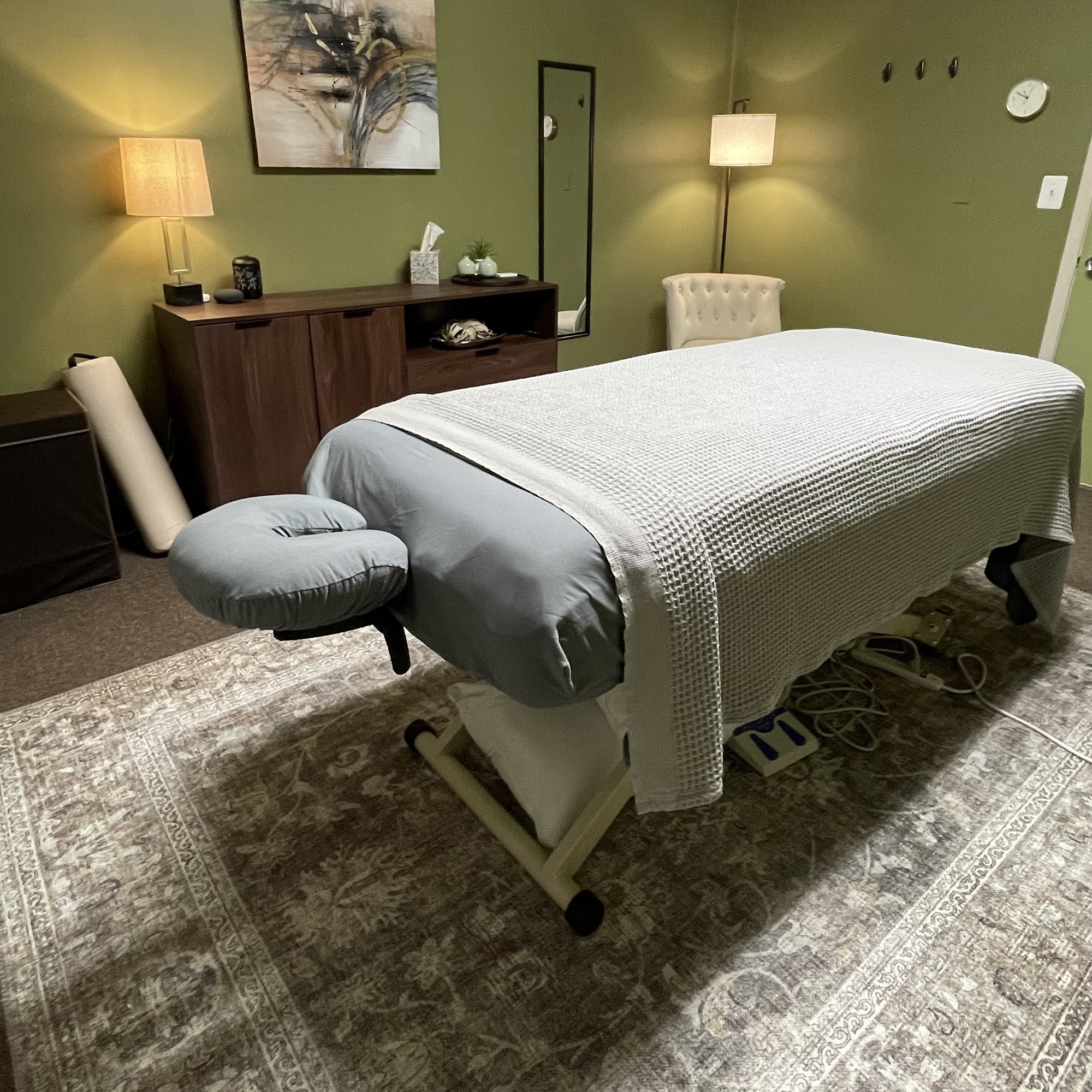 Sarahtonin Massage & Bodywork LLC 29501 Greenfield Rd Suite 114, Southfield Michigan 48076