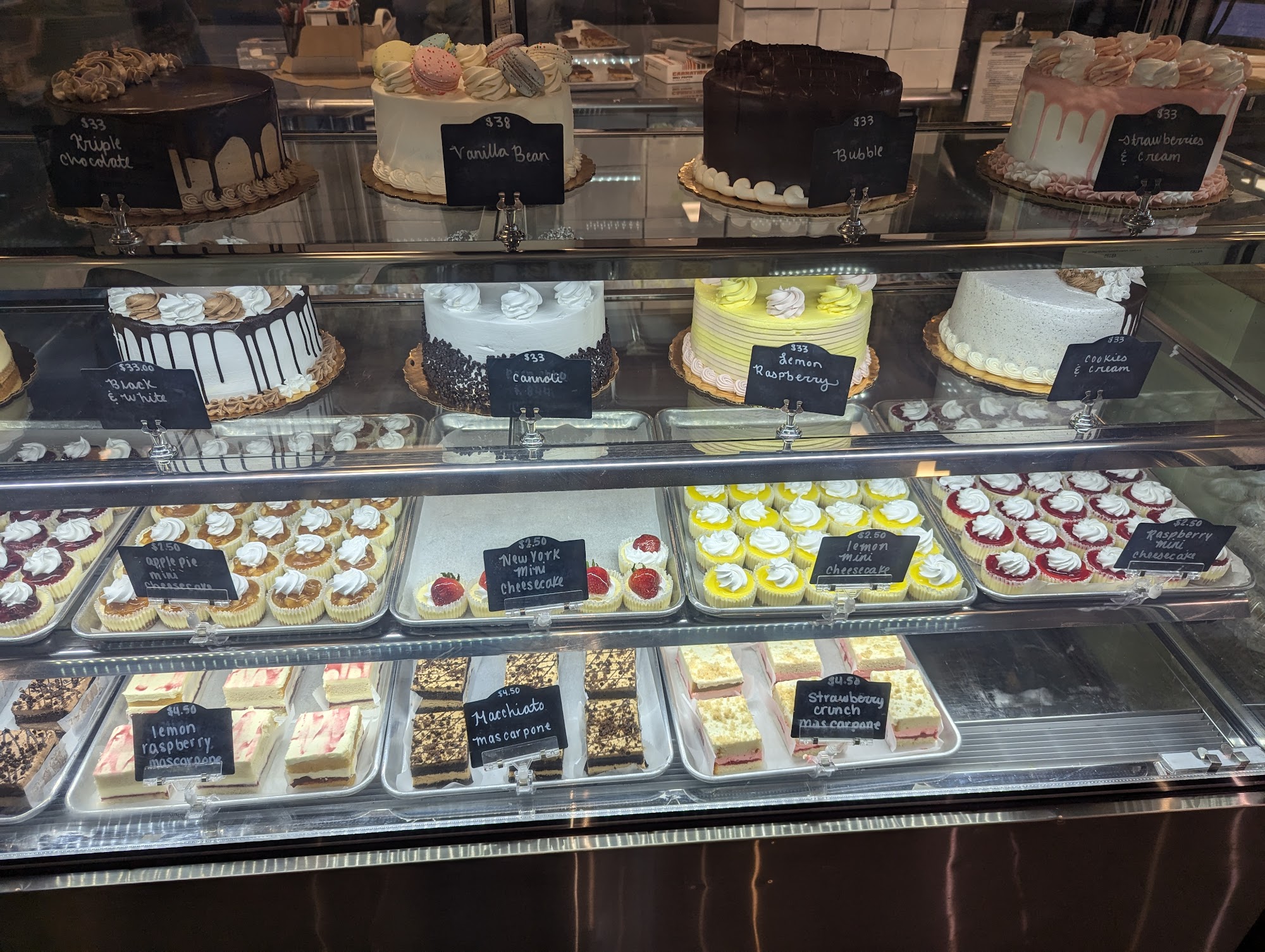 Tony Cannoli Sweets & Eats Menu