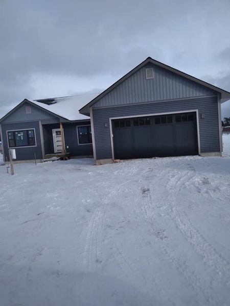 Hallzy's Garage Door LLC