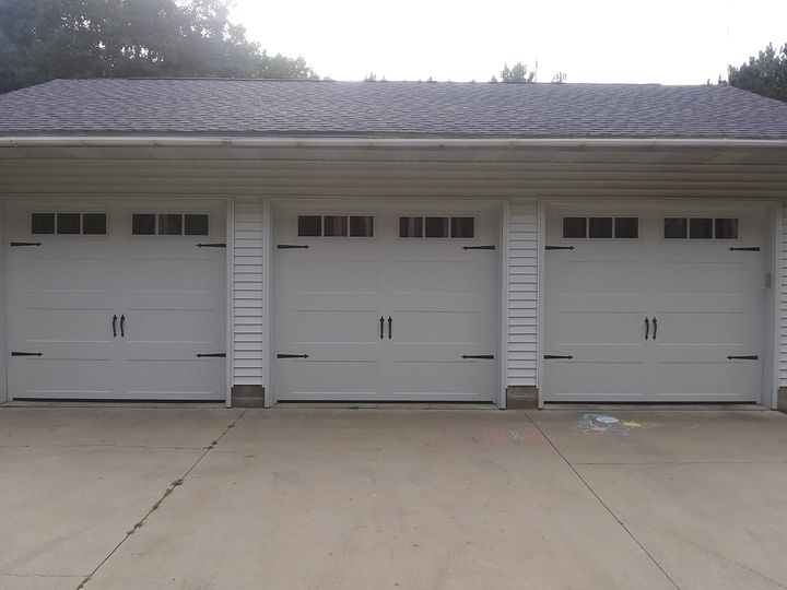 Hallzy's Garage Door LLC