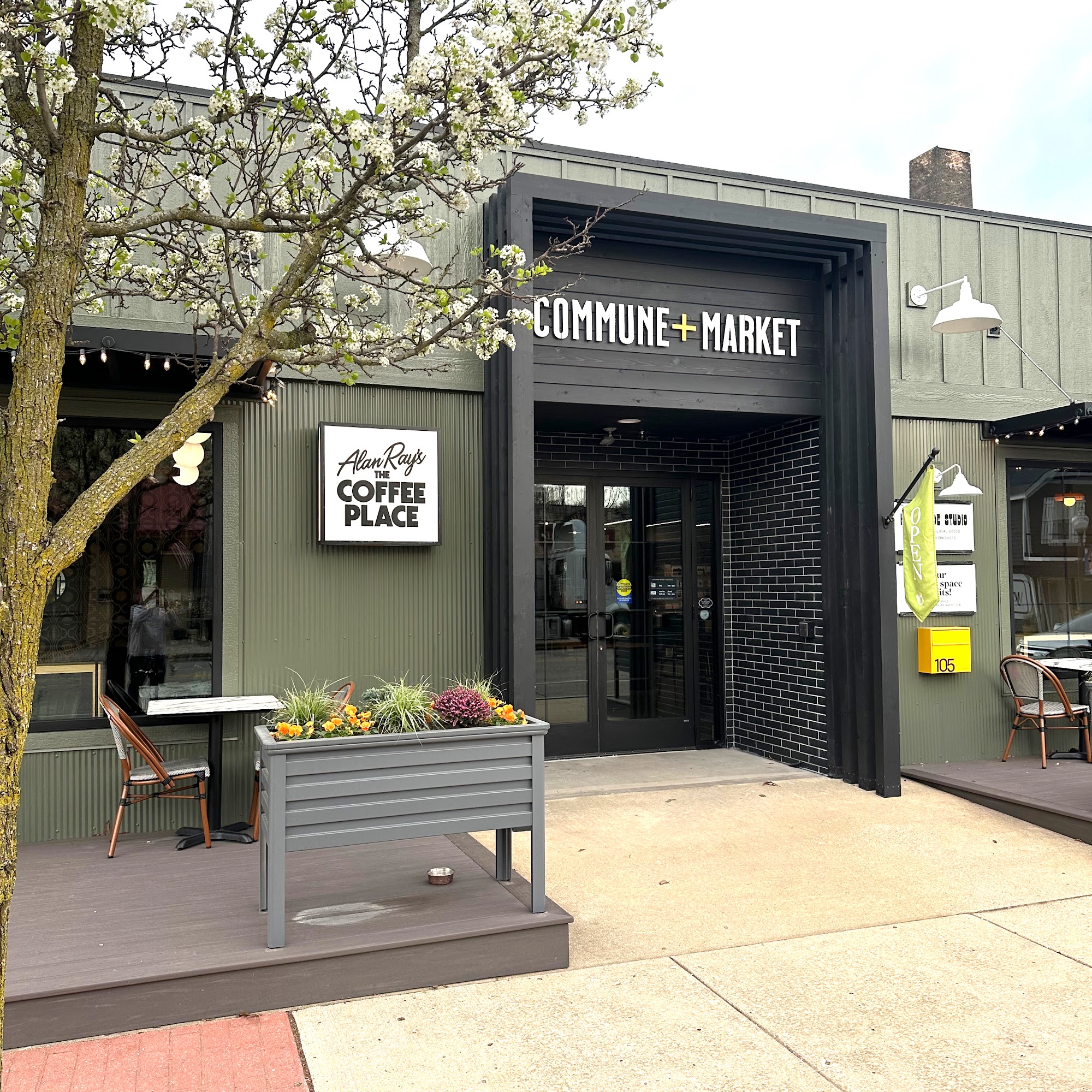 Commune + Market 105 N Elm St, Three Oaks, MI 49128