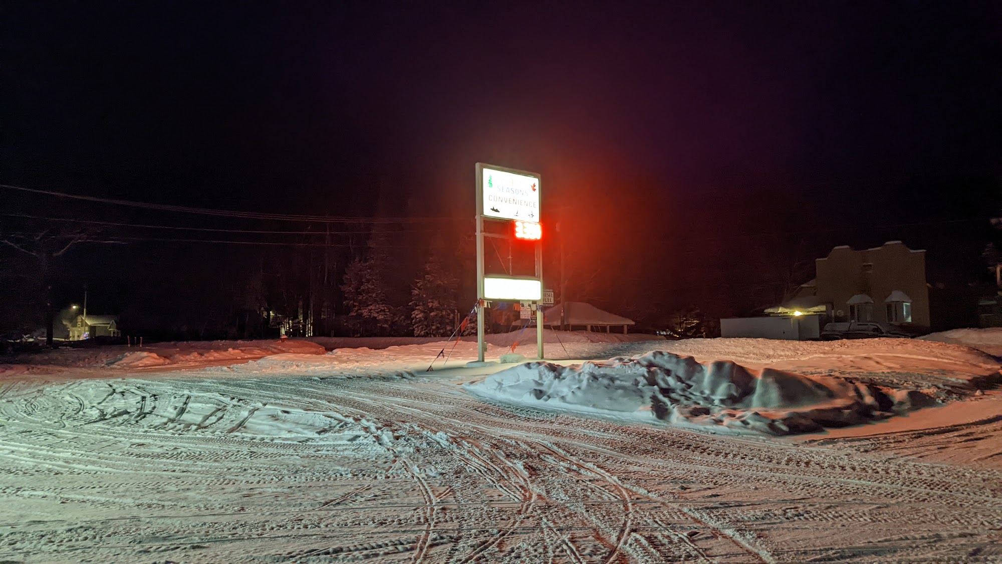 4 Seasons Convenience Toivola