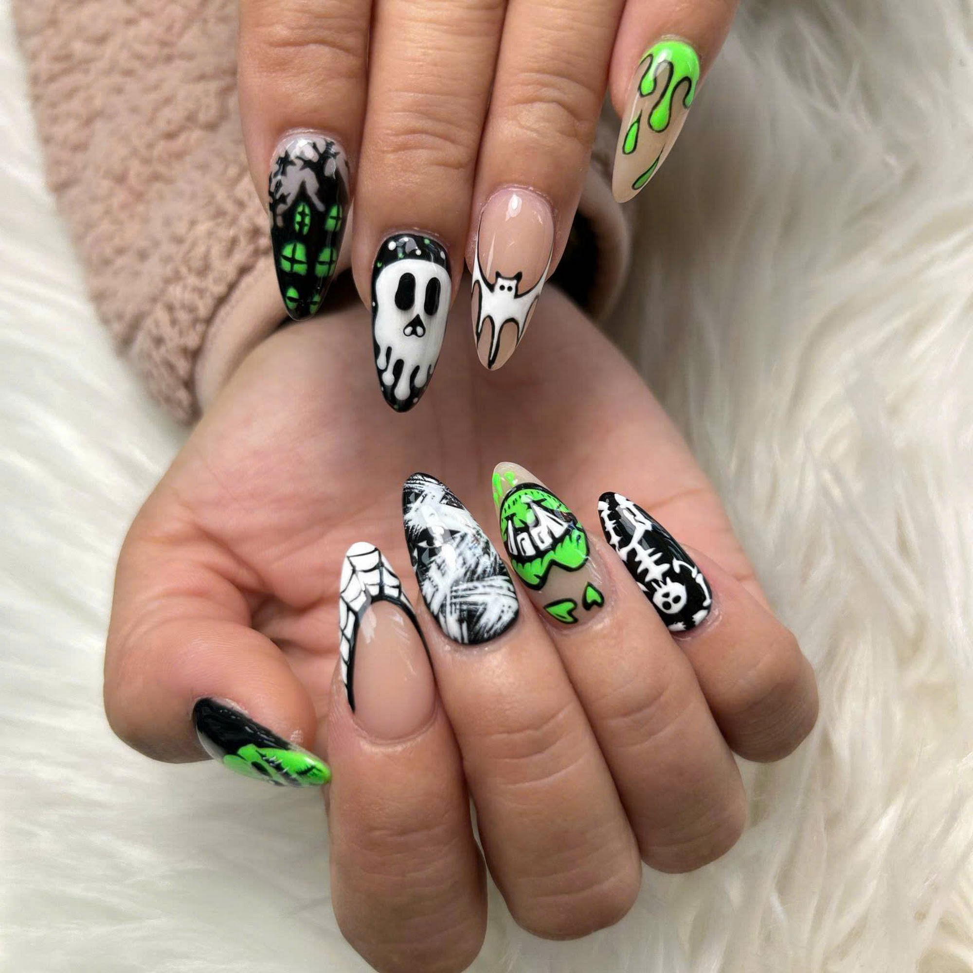 Simply Nails & Spa 5721 12 Mile Rd, Warren Michigan 48092