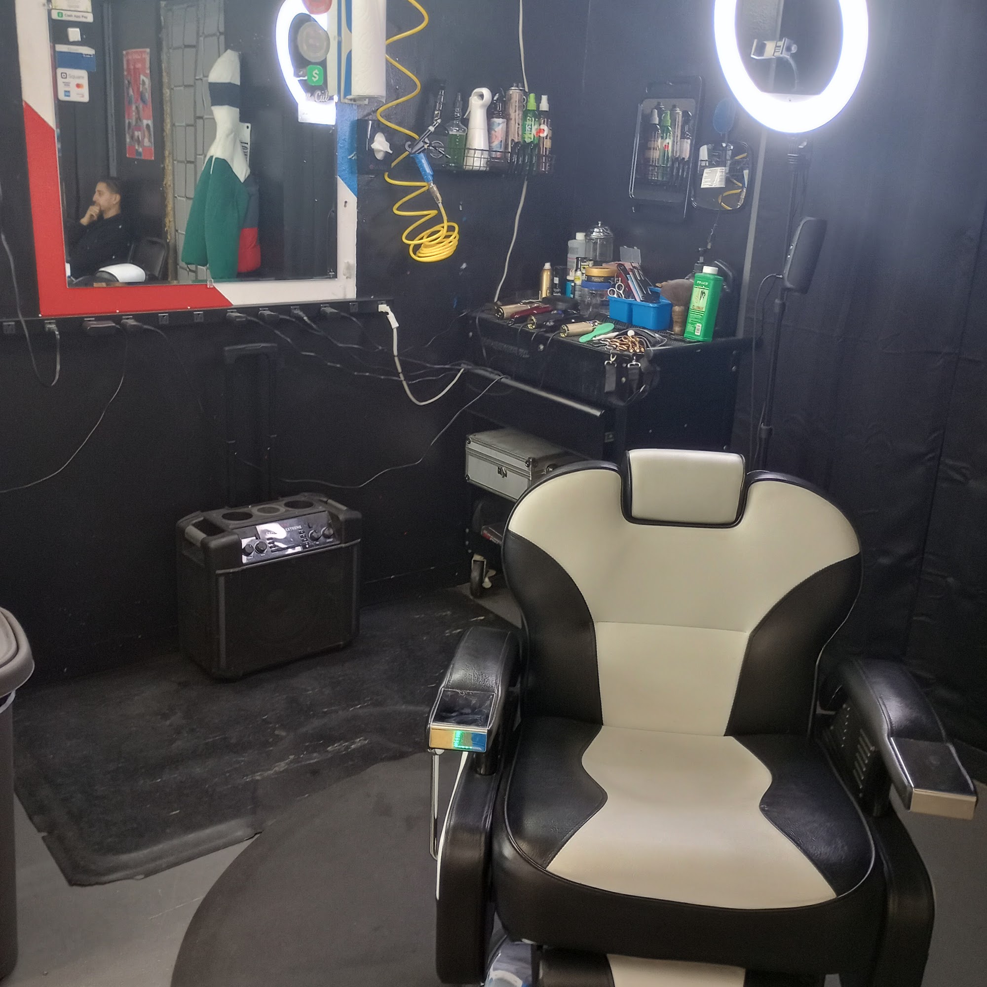 Barbershop MCL (Walkins Welcome) 2397 Elizabeth Lake Rd, Waterford Township Michigan 48328