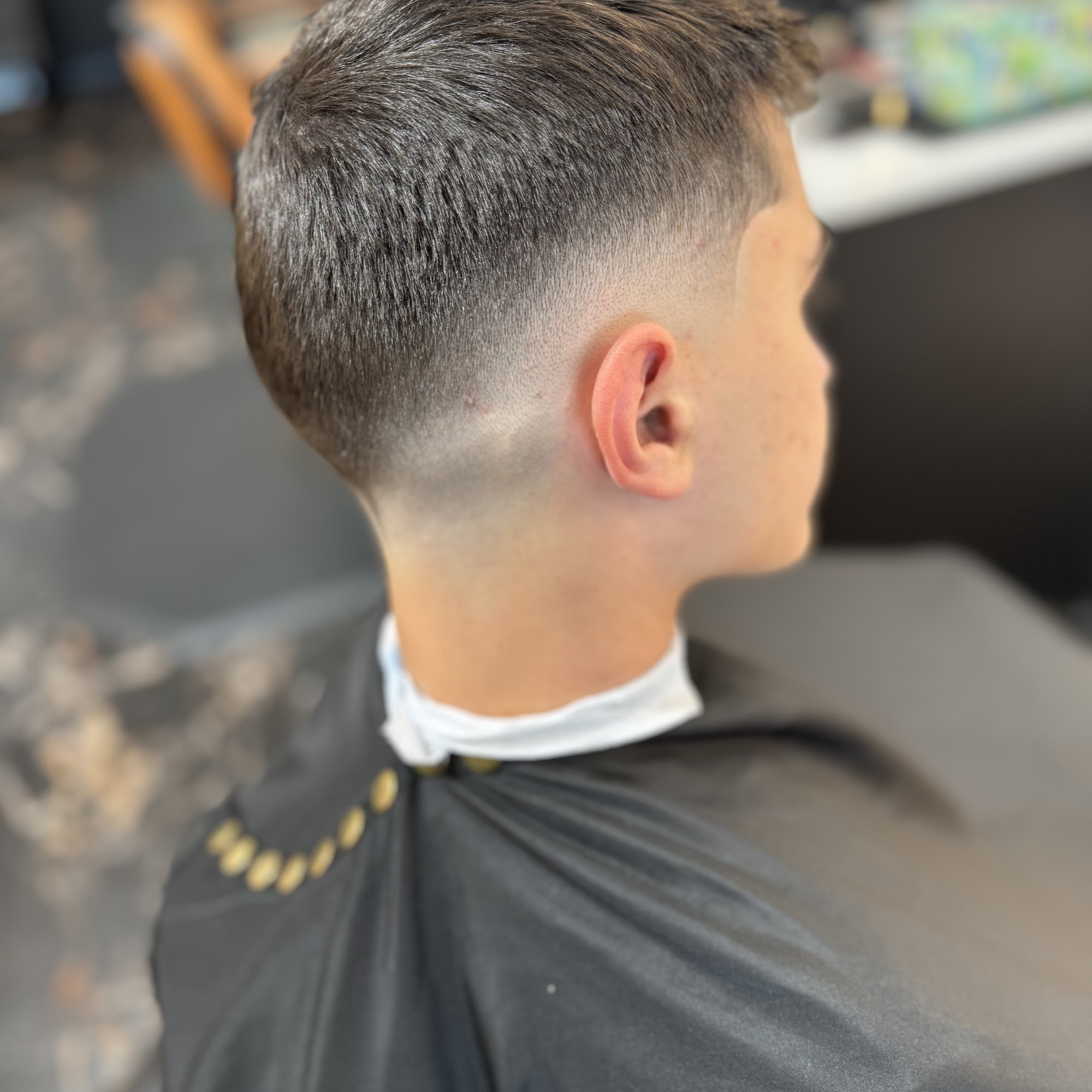 Luxe Barber Shop 7395 Orchard Lake Rd, West Bloomfield Michigan 48322