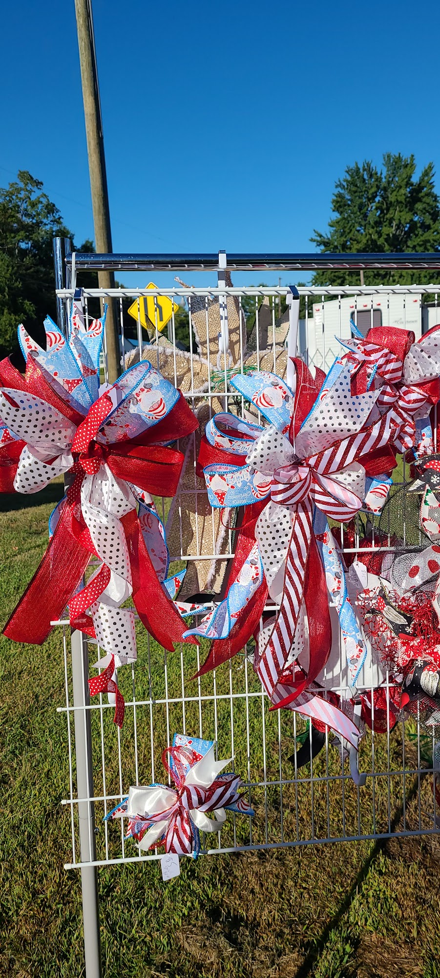 Underdog Market White Cloud