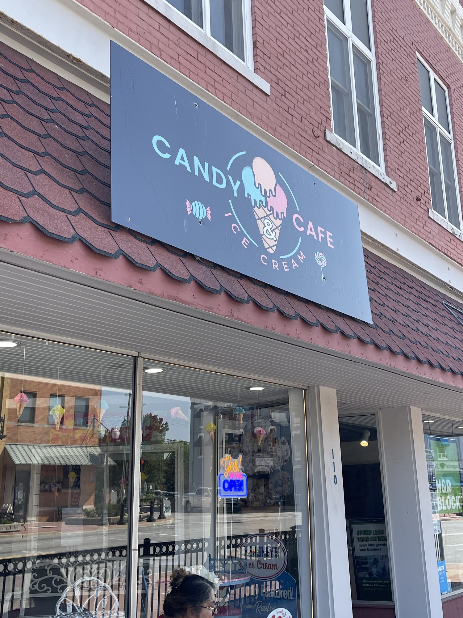 Candy Cafe & Ice Cream Williamston