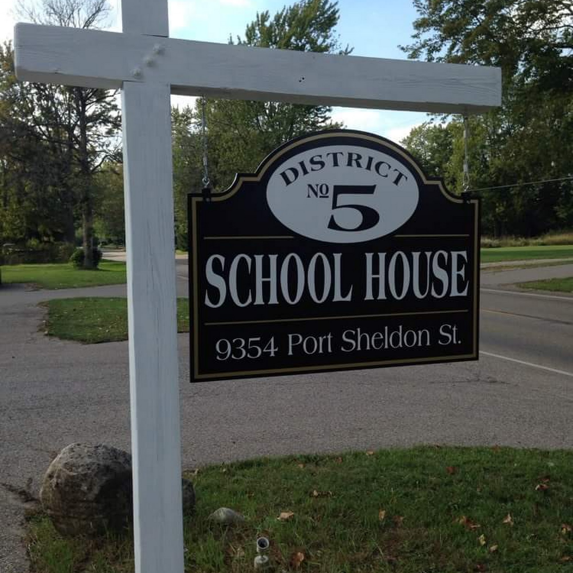 District 5 Schoolhouse Zeeland