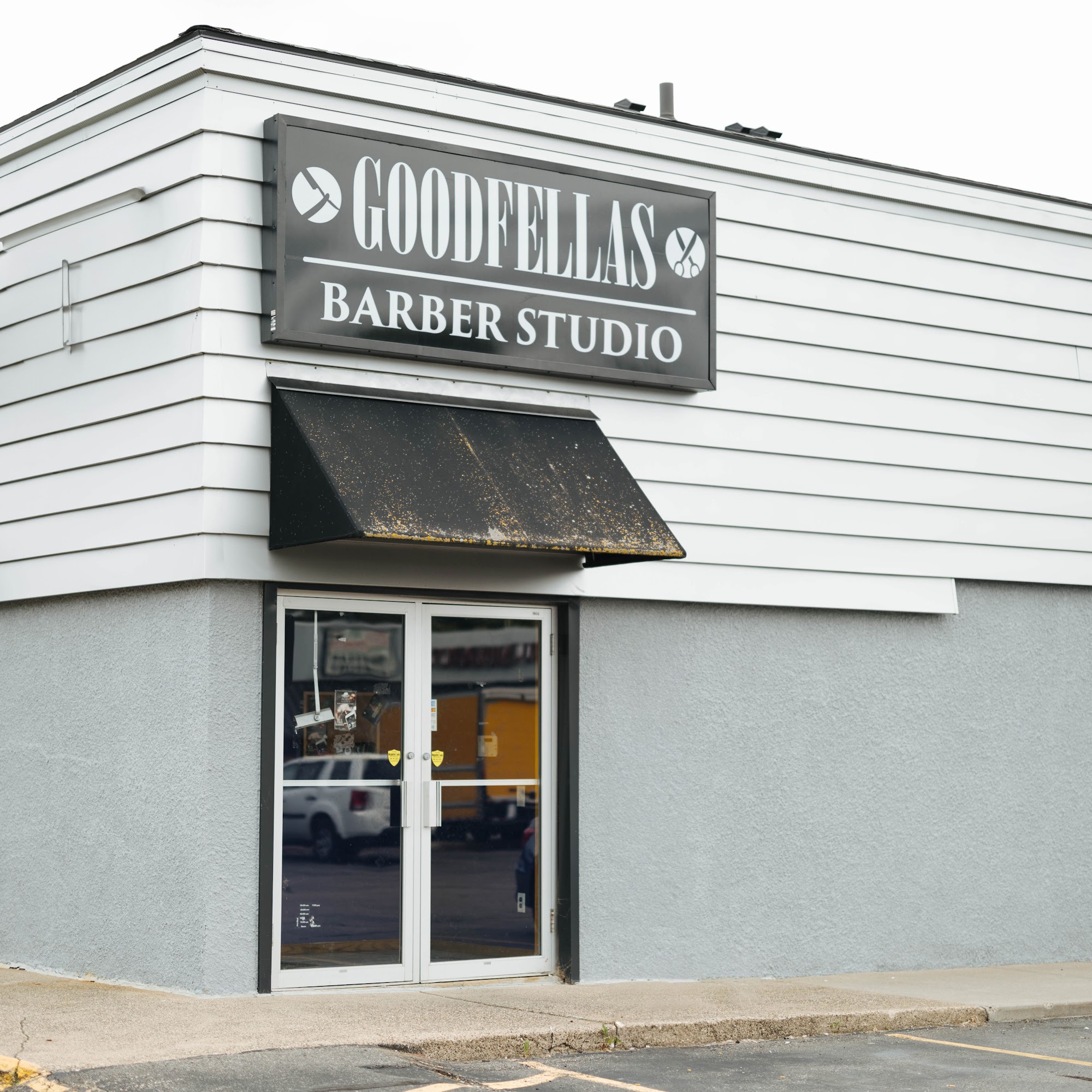Anoka Goodfellas Barber Studio 500 W Main St Ste 12, Anoka Minnesota 55303