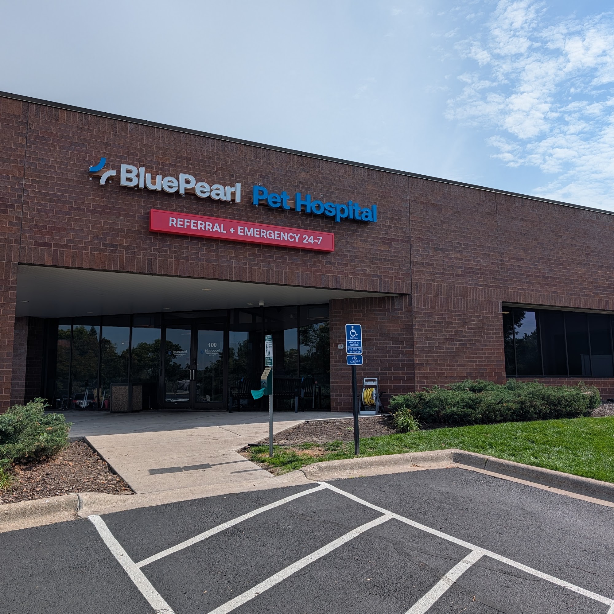 BluePearl Pet Hospital Arden Hills Arden Hills
