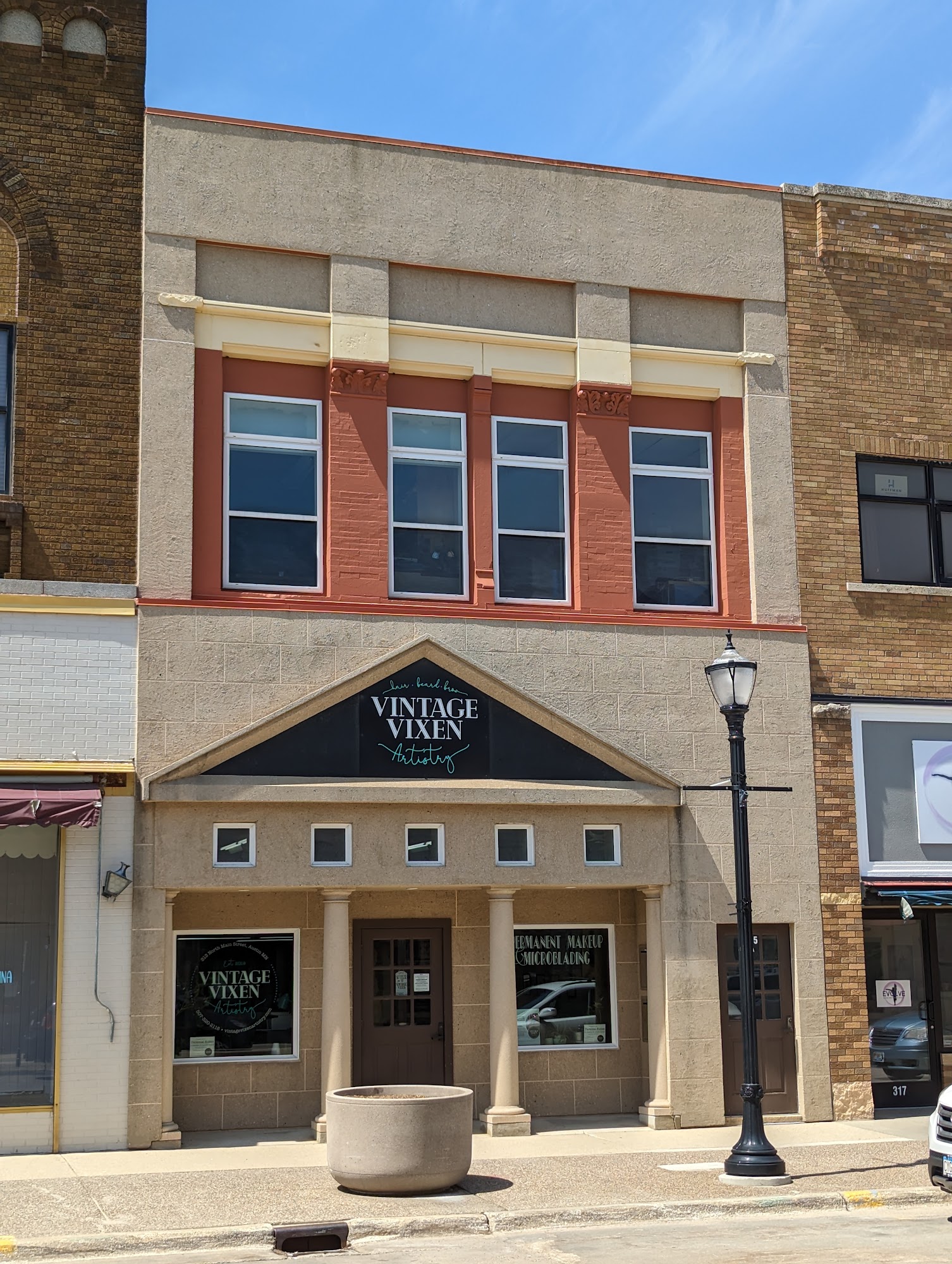 Vintage Vixen Artistry 313 Main St N, Austin Minnesota 55912