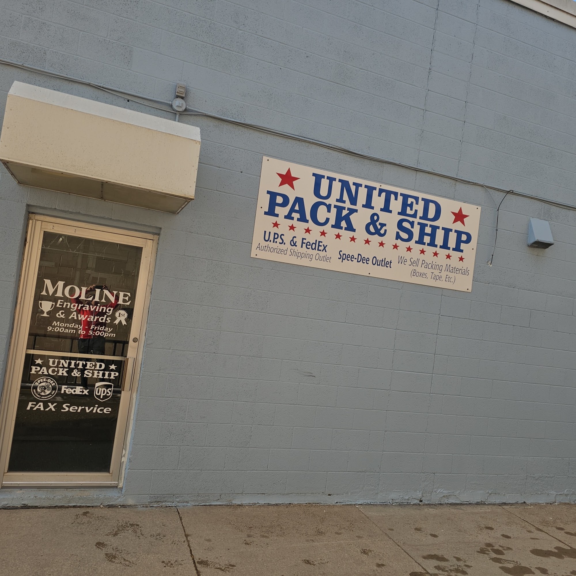 UPS Authorized Shipping Outlet