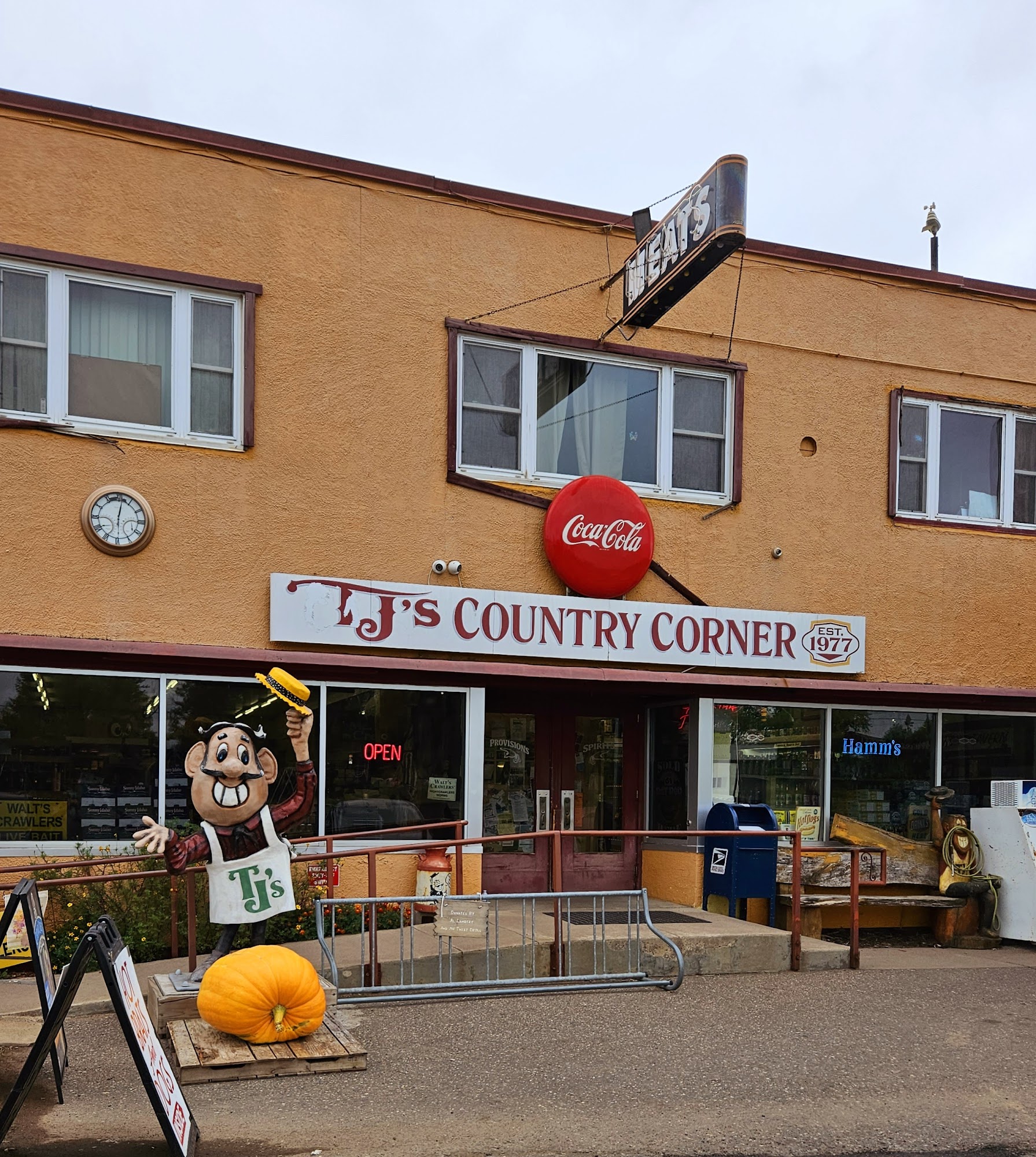 TJ's Country Corner Gas Station