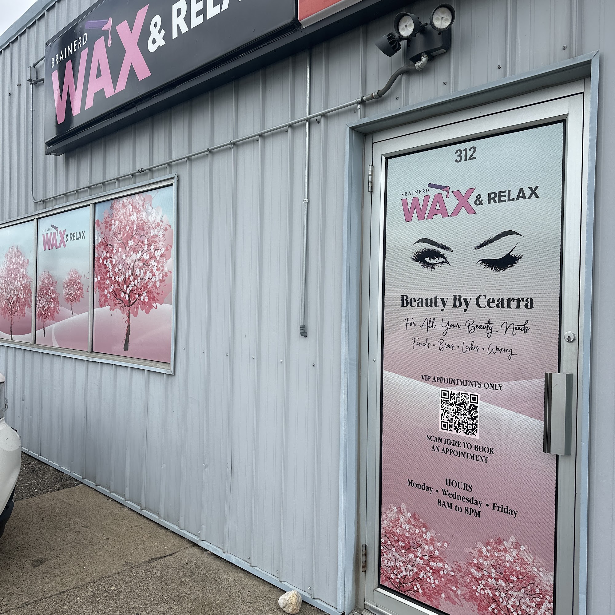 Brainerd Wax and Relax 312 NW 5th St, Brainerd Minnesota 56401