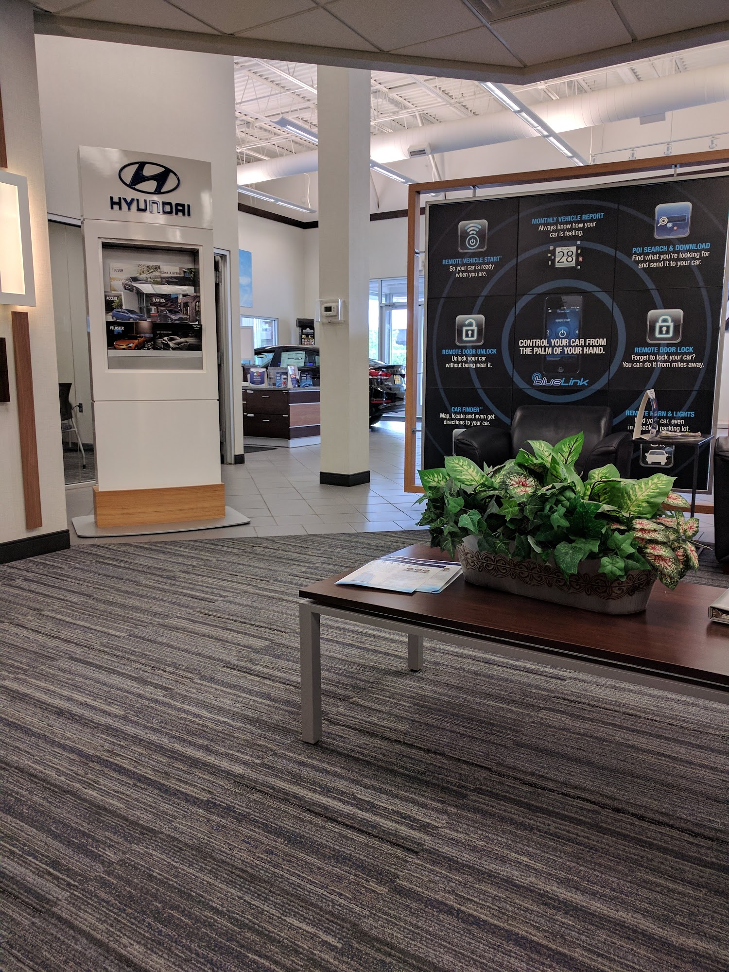 LUTHER BURNSVILLE HYUNDAI - Burnsville MN - Hours, Directions, Reviews ...