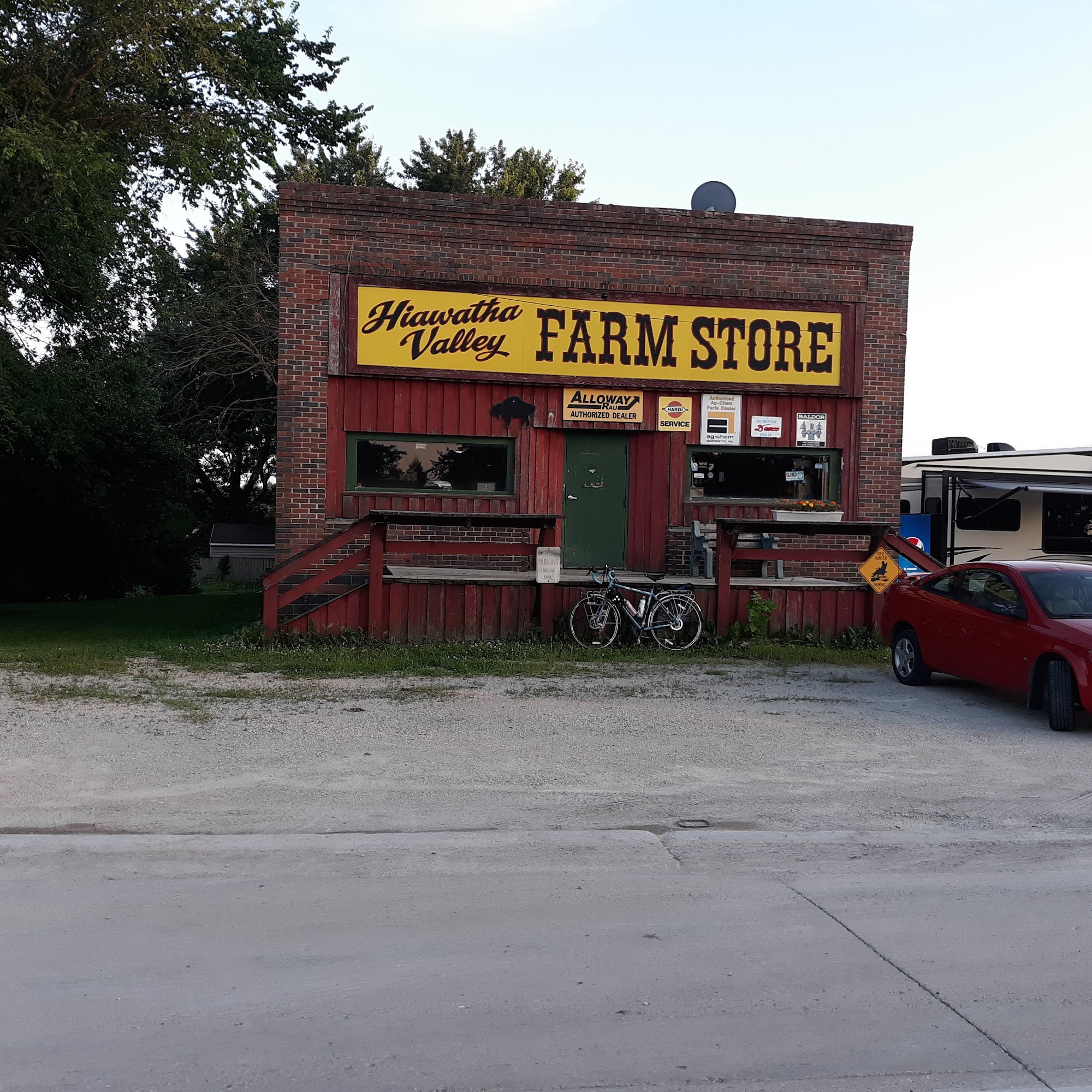 Hiawatha Valley Farms Store Byron