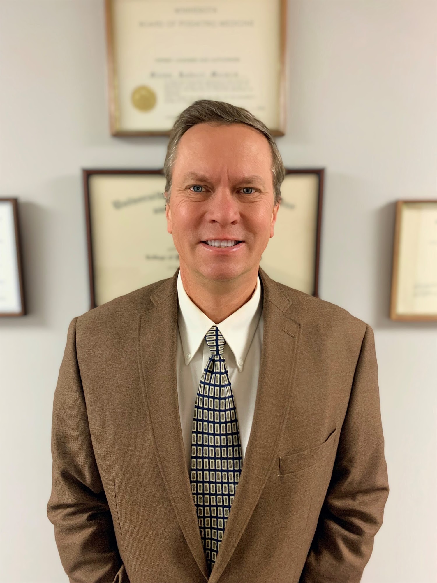 Dr. Glenn Meints, DPM 324 W Superior St Ste 517, Duluth Minnesota 55802