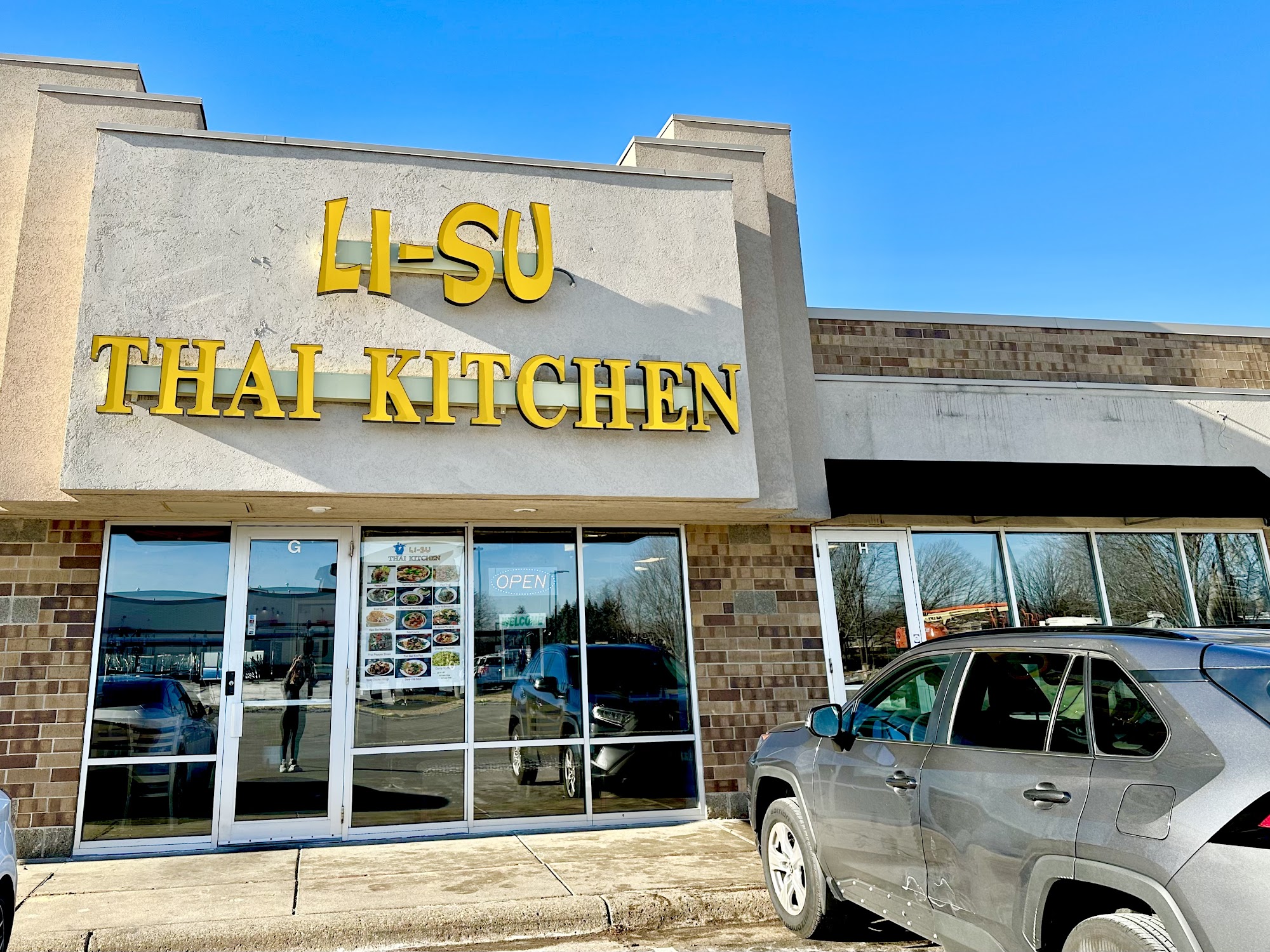 LI-SU Thai Kitchen 1095 Diffley Rd, Eagan, MN 55123