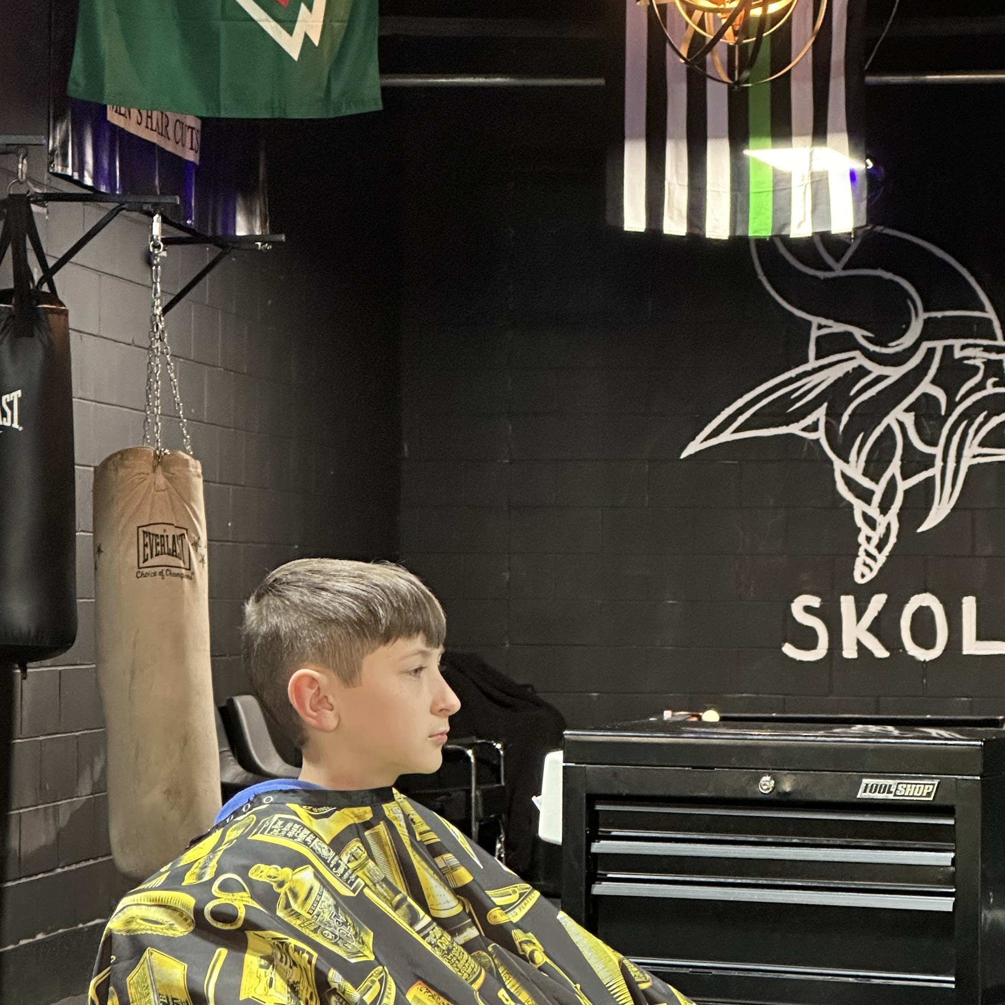 100% Advisory Men's Haircuts
