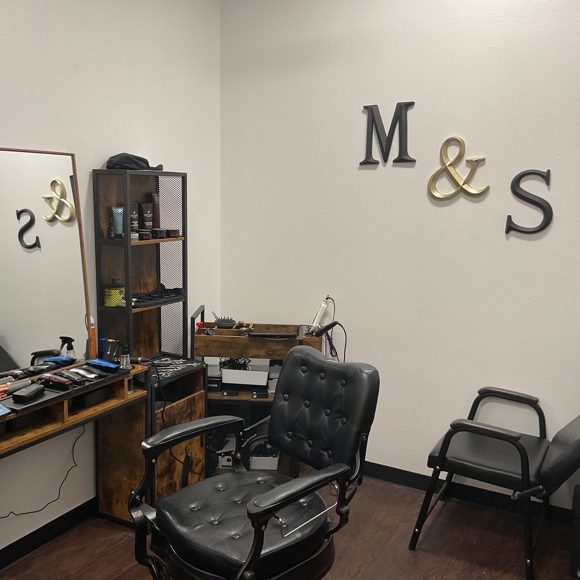 The Mane & Shear Lounge 6819 York Ave S Suite #105, Edina Minnesota 55435