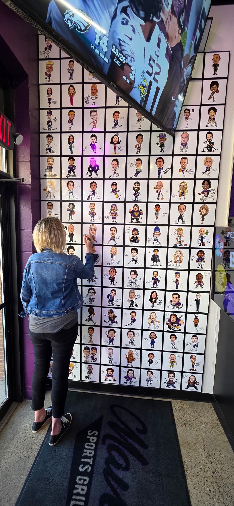 Maverick's Sports Grill Mankato