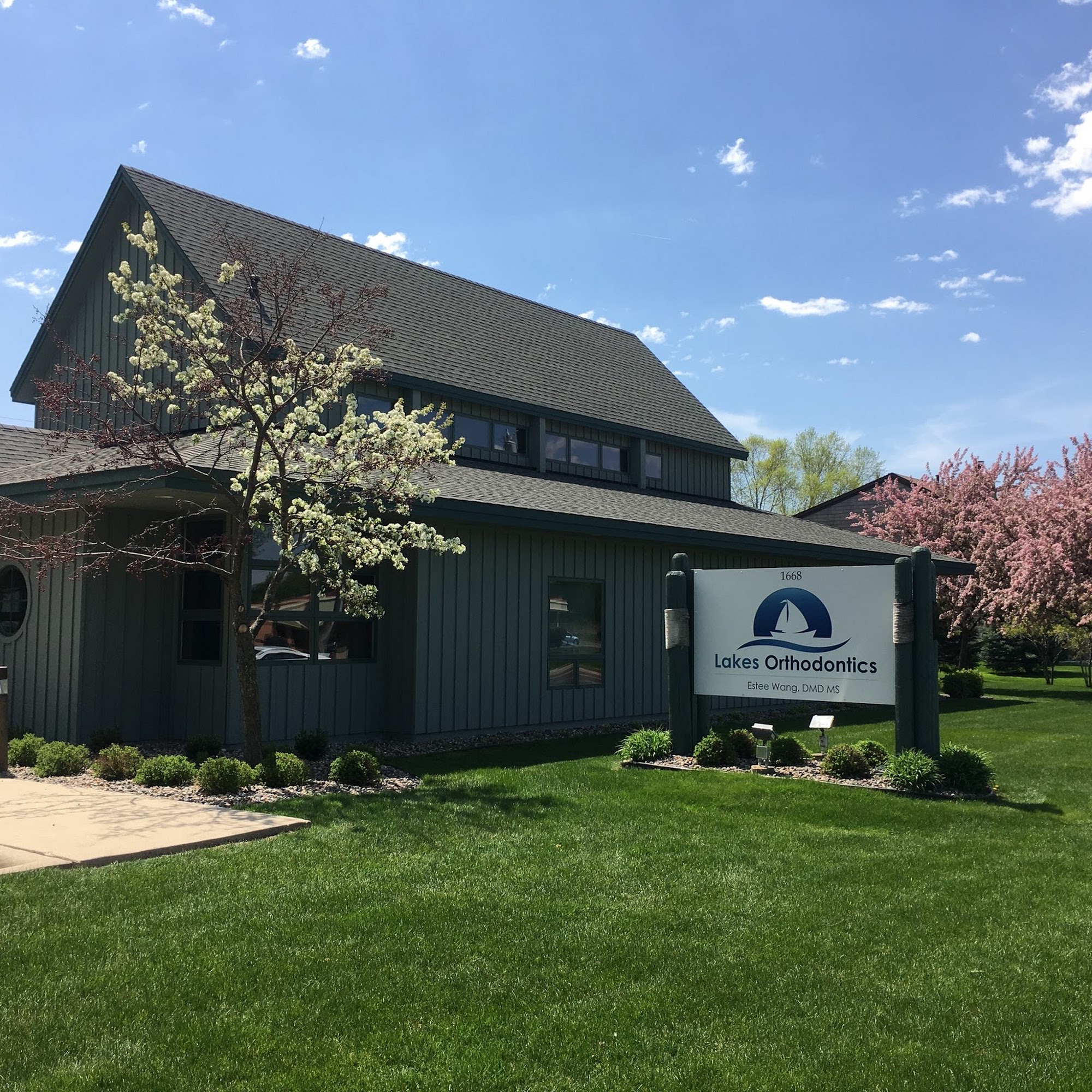 Lakes Orthodontics - Maplewood 1668 Cope Ave E, Maplewood Minnesota 55109