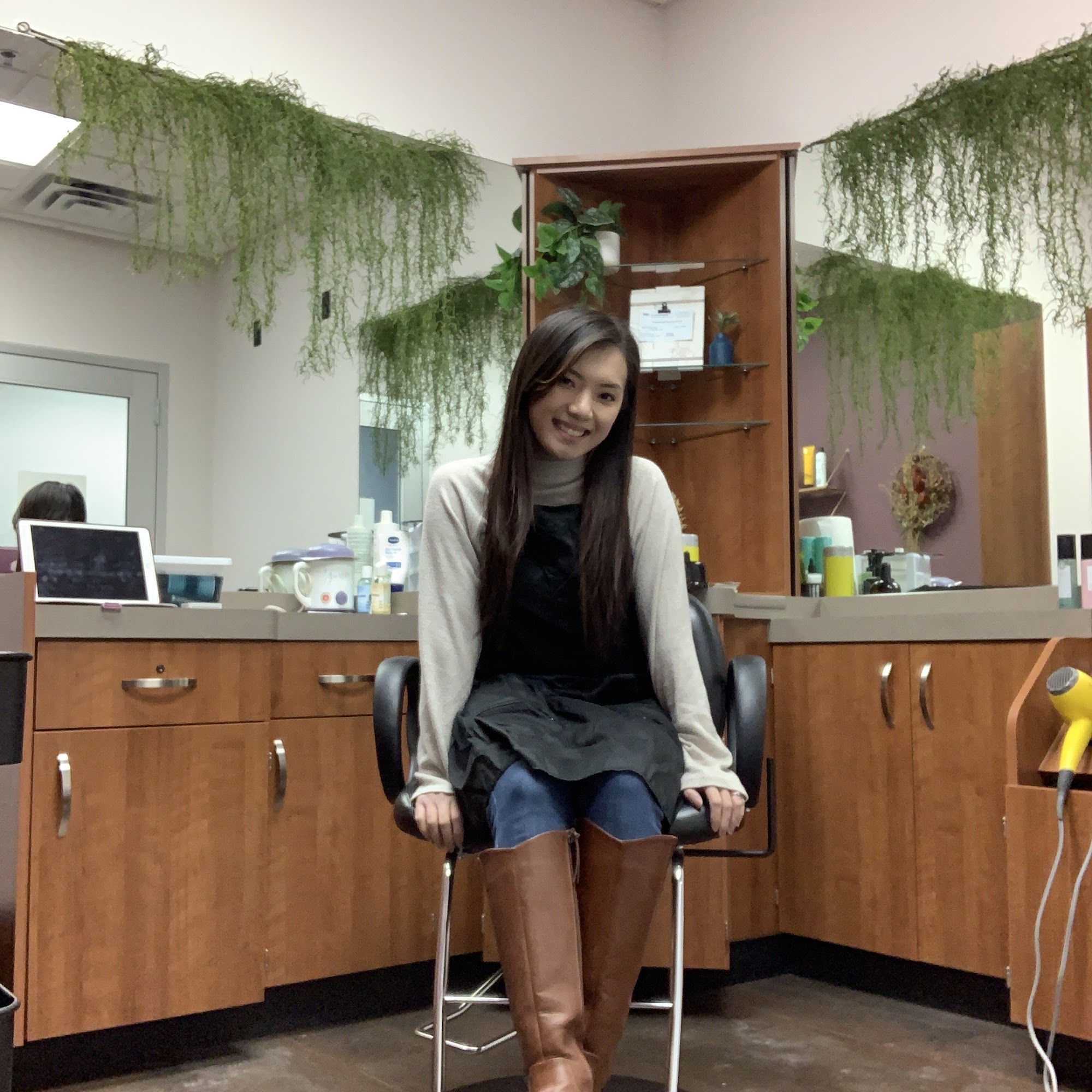 S.Y. Hair Studio LLC 2966 White Bear Ave N, Maplewood Minnesota 55109