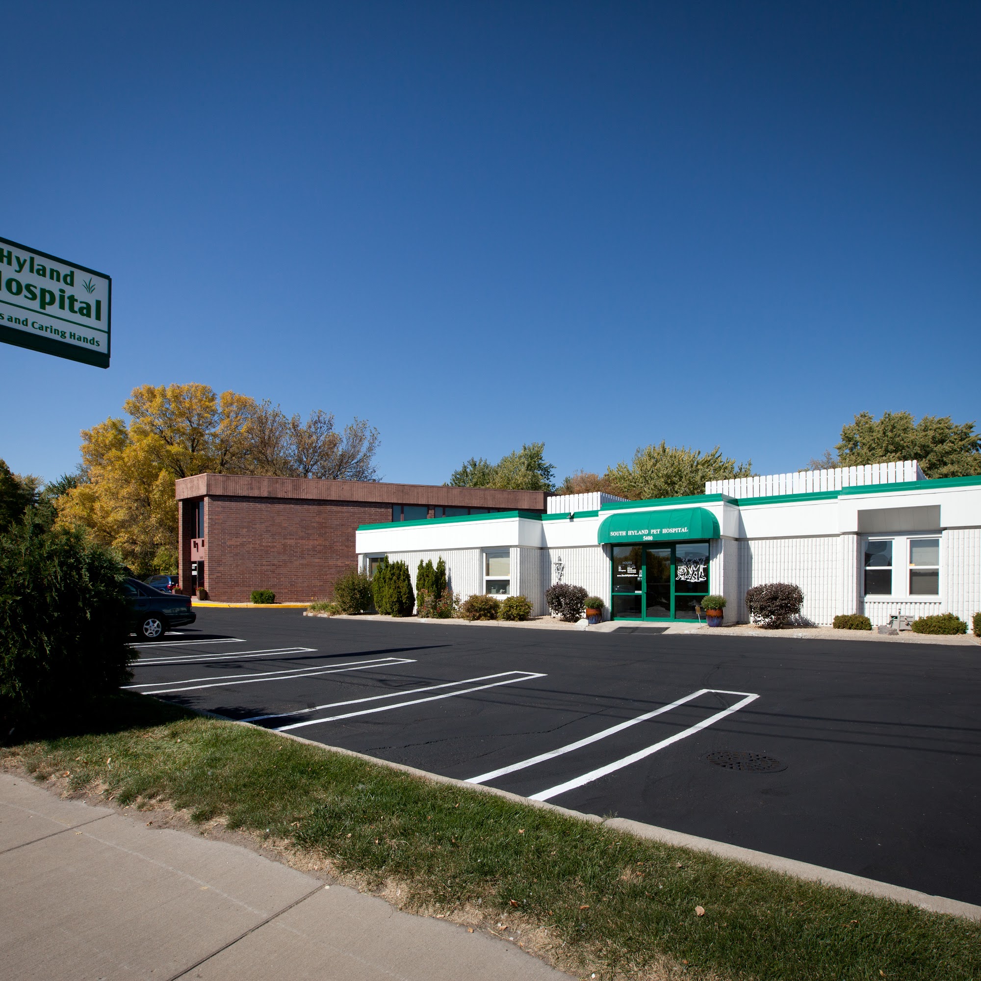 South Hyland Pet Hospital Minneapolis