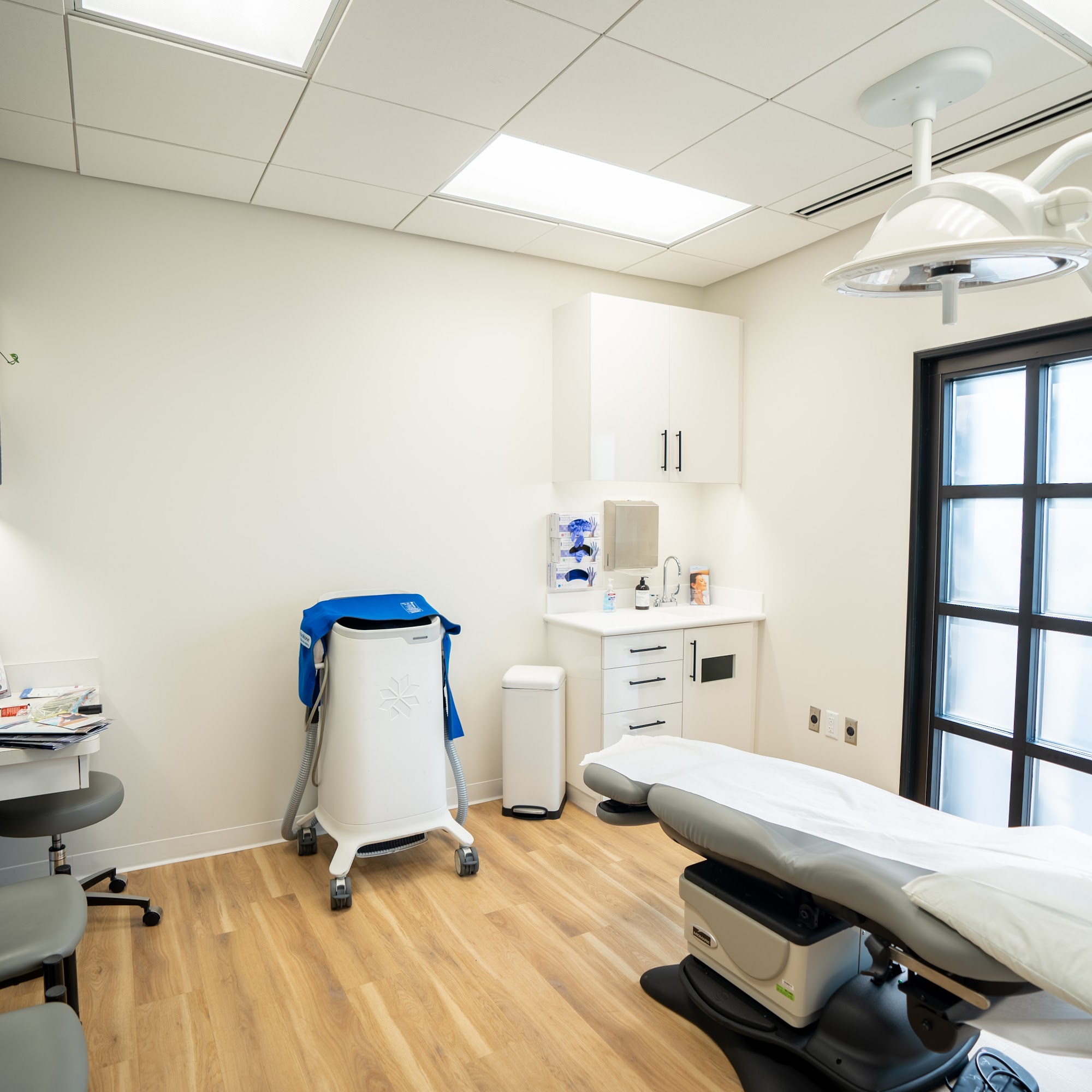 Associated Skin Care Specialists 4279 Sheridan Ave S, Minneapolis Minnesota 55410