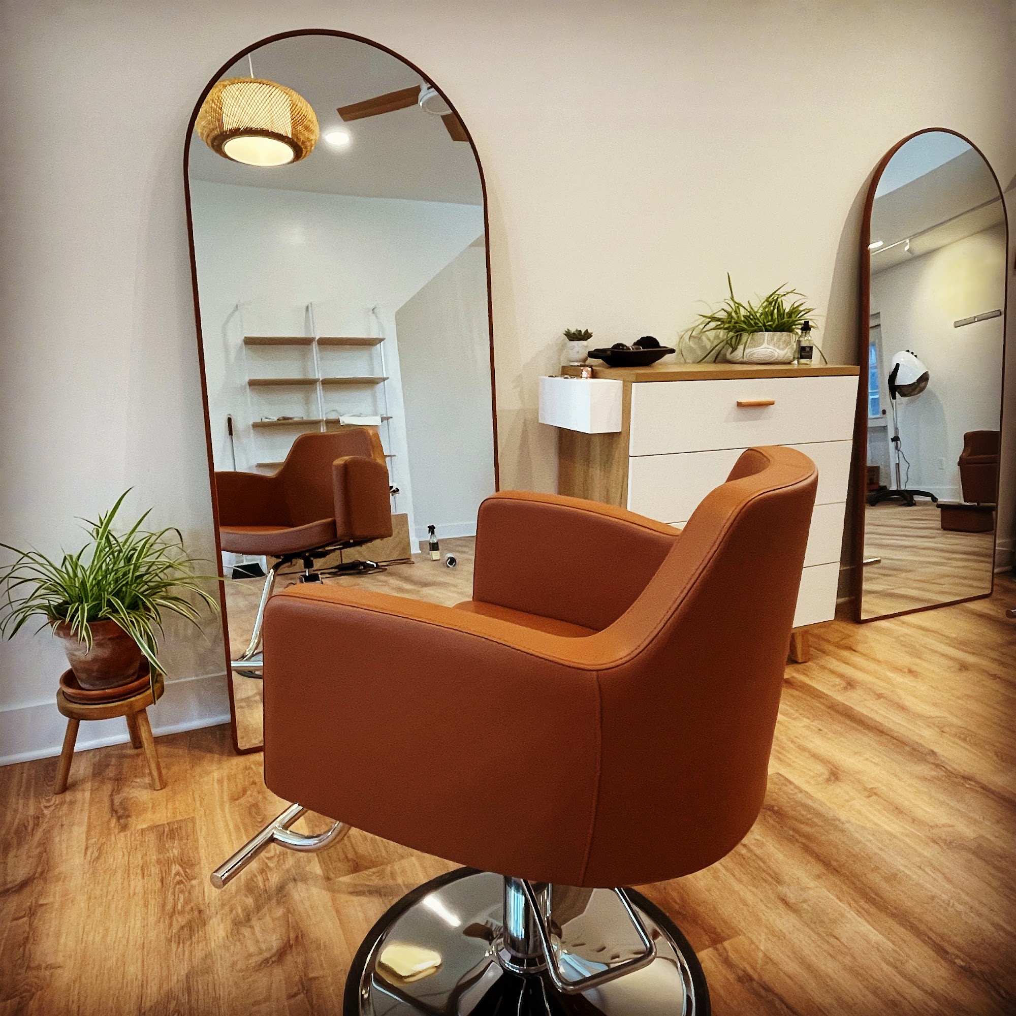Foxfire Salon 3330 E 25th St, Minneapolis Minnesota 55406