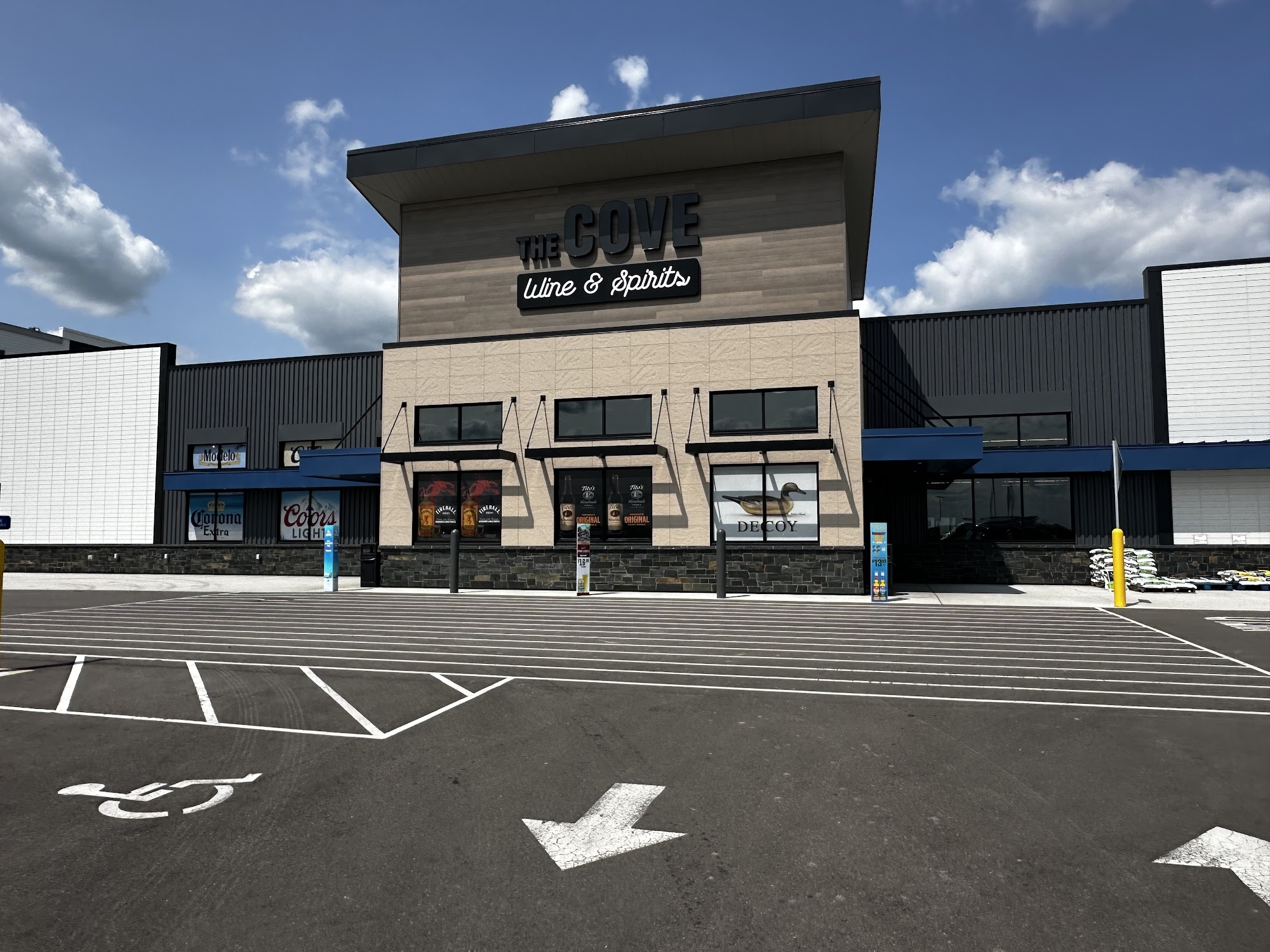 The Cove Wine & Spirits Mackenthun's Minnetrista