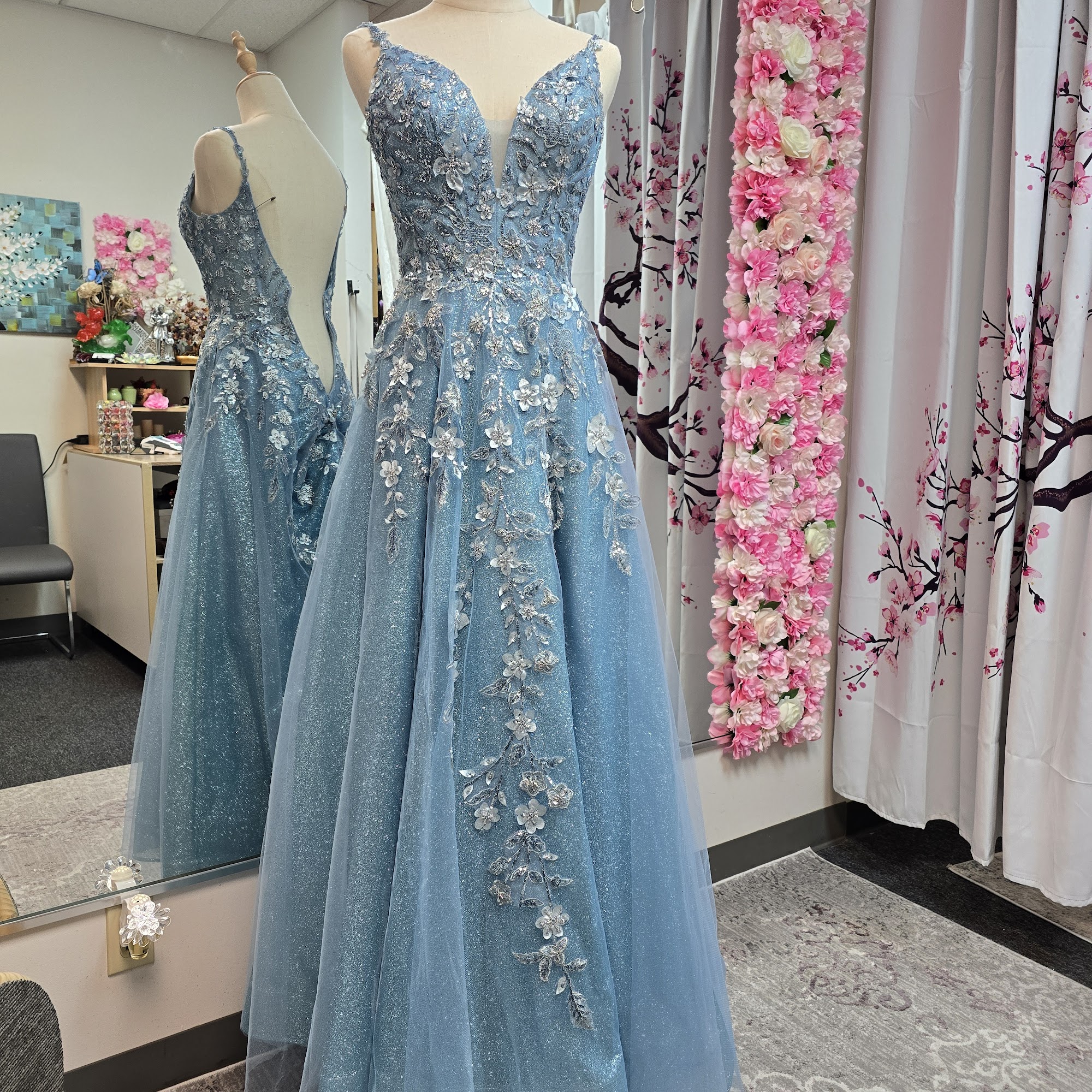 Tailoring & Alterations Plus 2144 Silver Lake Rd NW, New Brighton Minnesota 55112
