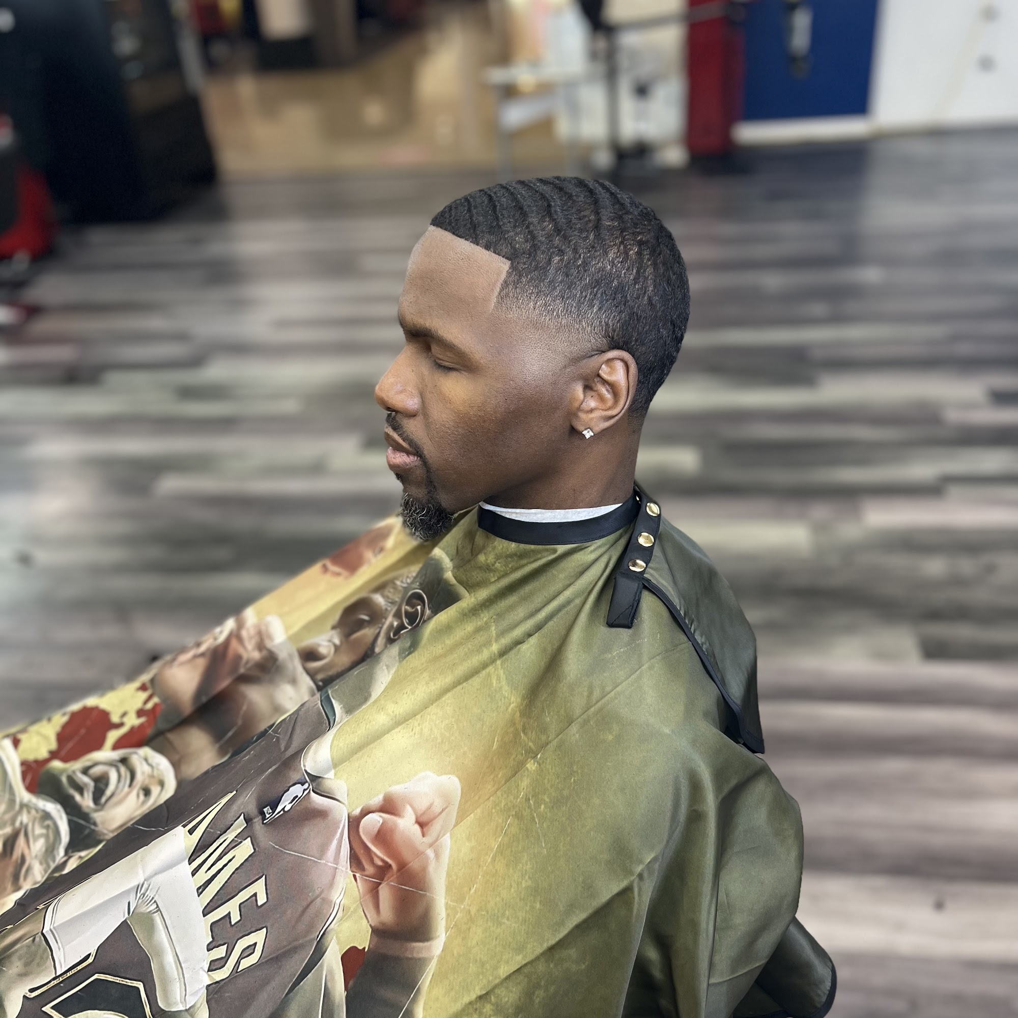 Rich Grooming 506 Central Ave, Osseo Minnesota 55369