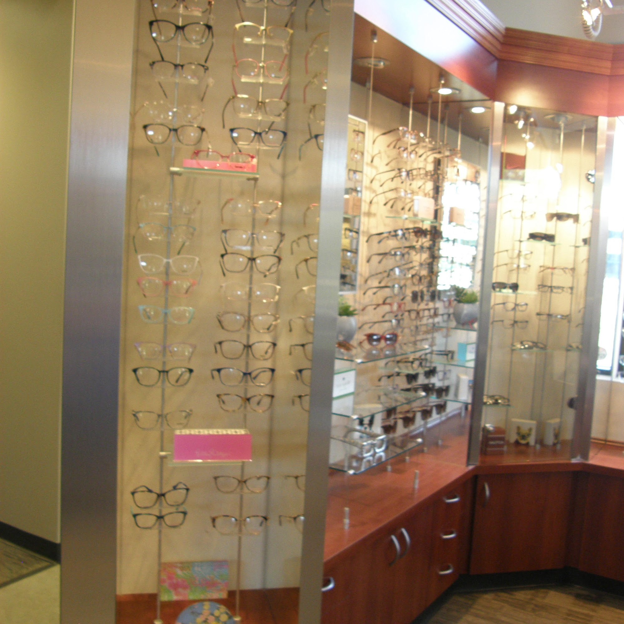 Dr. Chase Eder - Plymouth 10600 Old County Rd 15, Plymouth Minnesota 55441