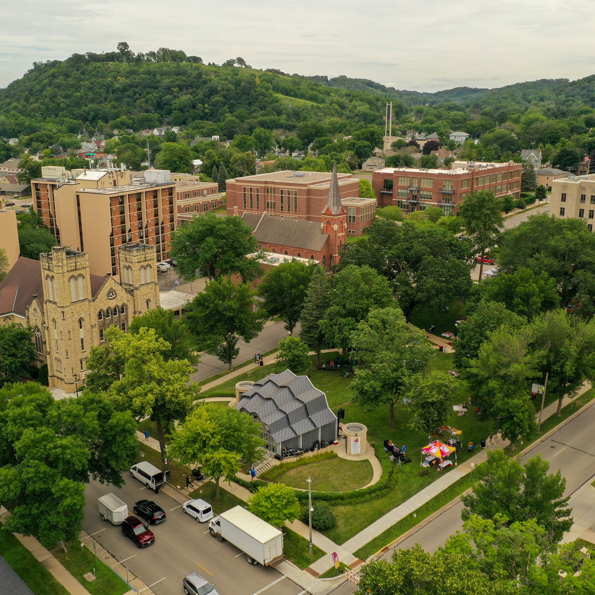 Visit Red Wing (Red Wing Visitors & Convention Bureau) 207 East Ave, Red Wing Minnesota 55066