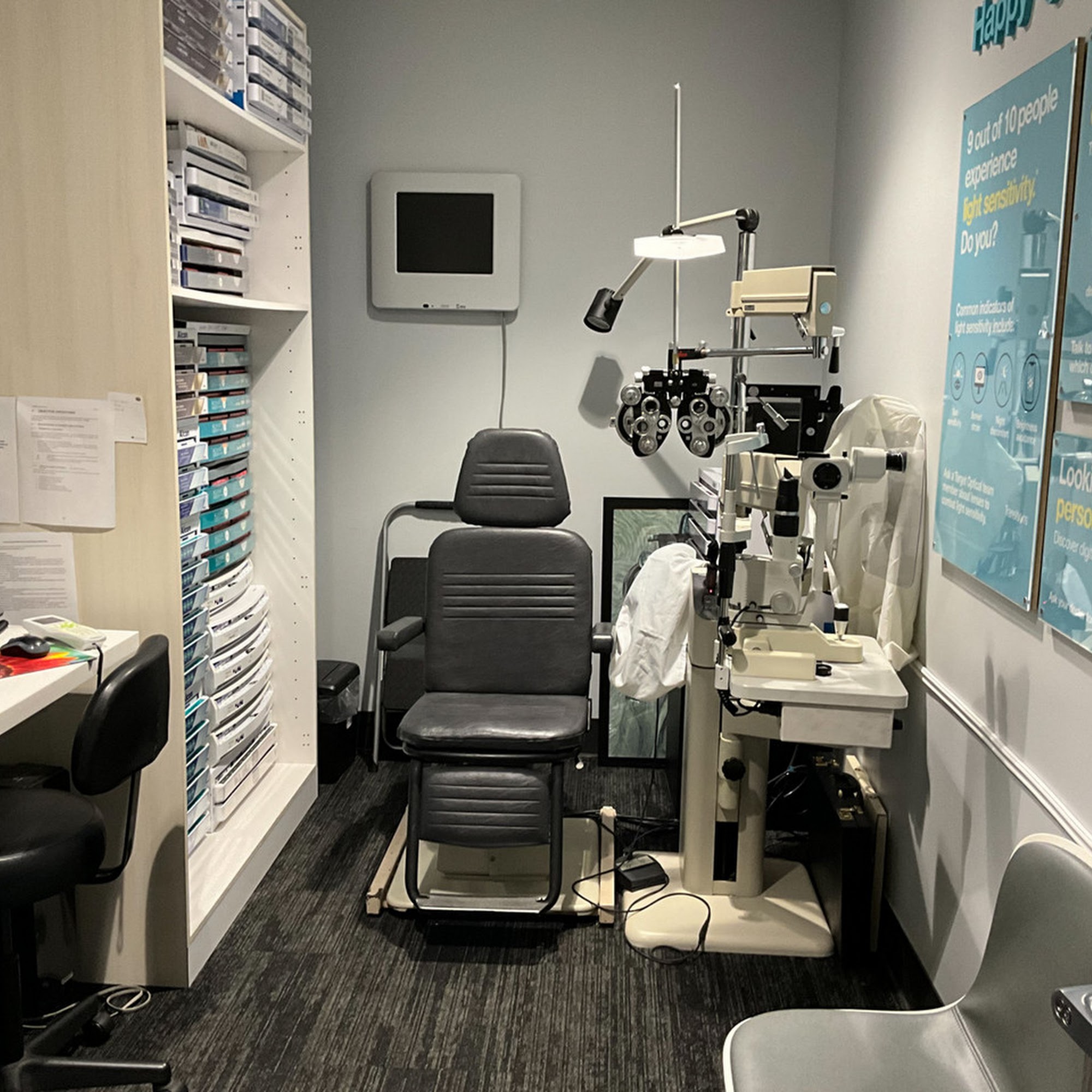 Elton EyeCare 21615 S Diamond Lake Rd, Rogers Minnesota 55374