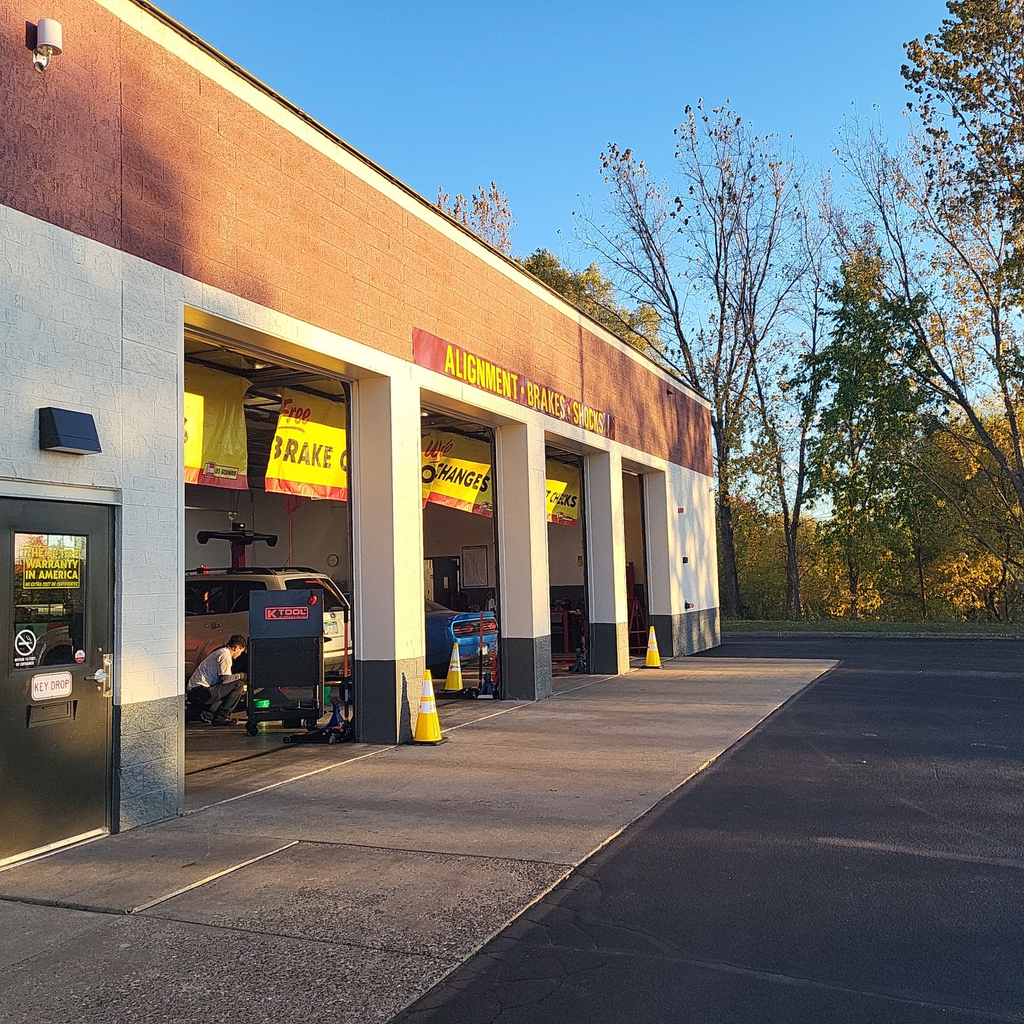 Les Schwab Tire Center