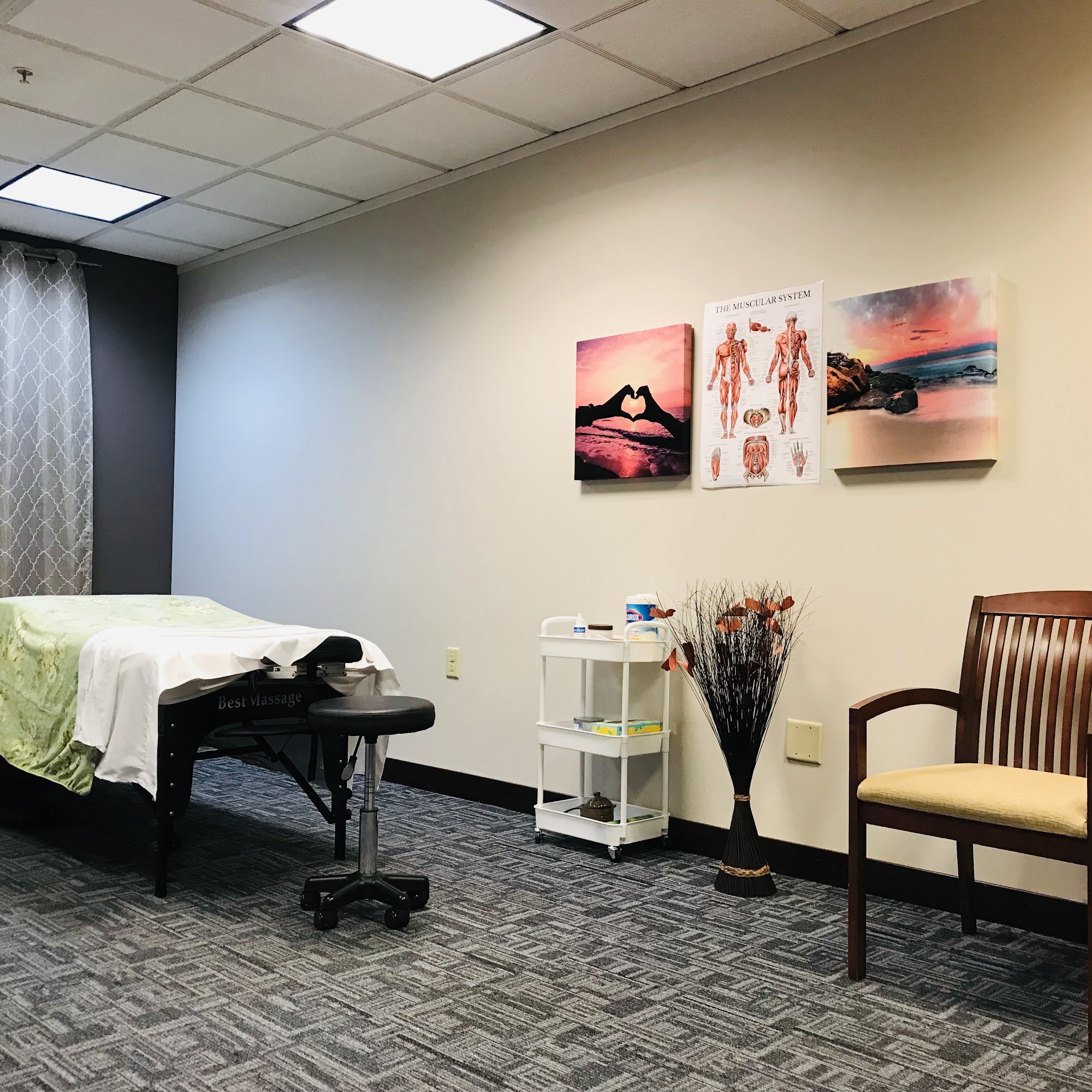 Liu therapeutic massage 4700 Lexington Ave N Suite D, Shoreview Minnesota 55126