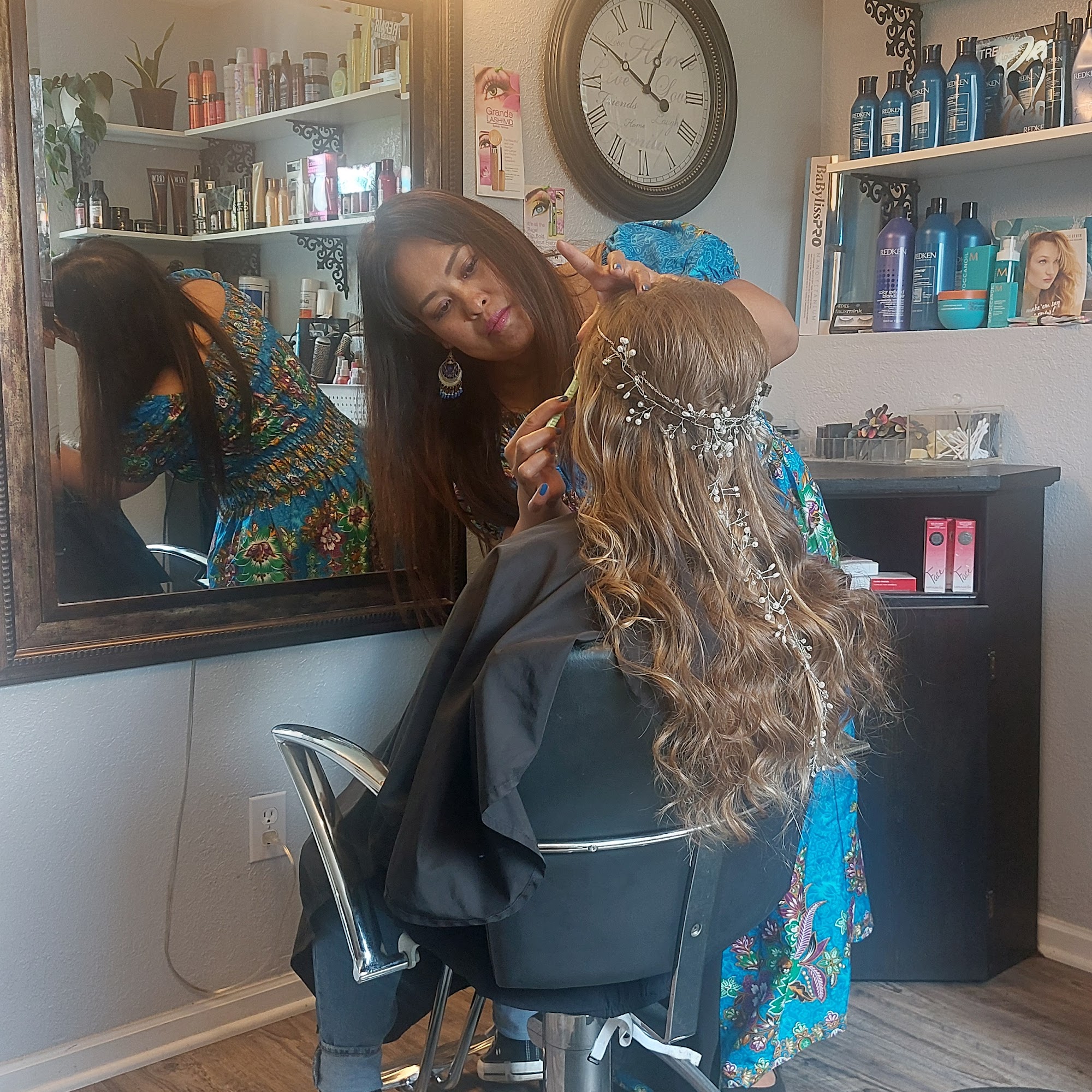 Elana's Salon