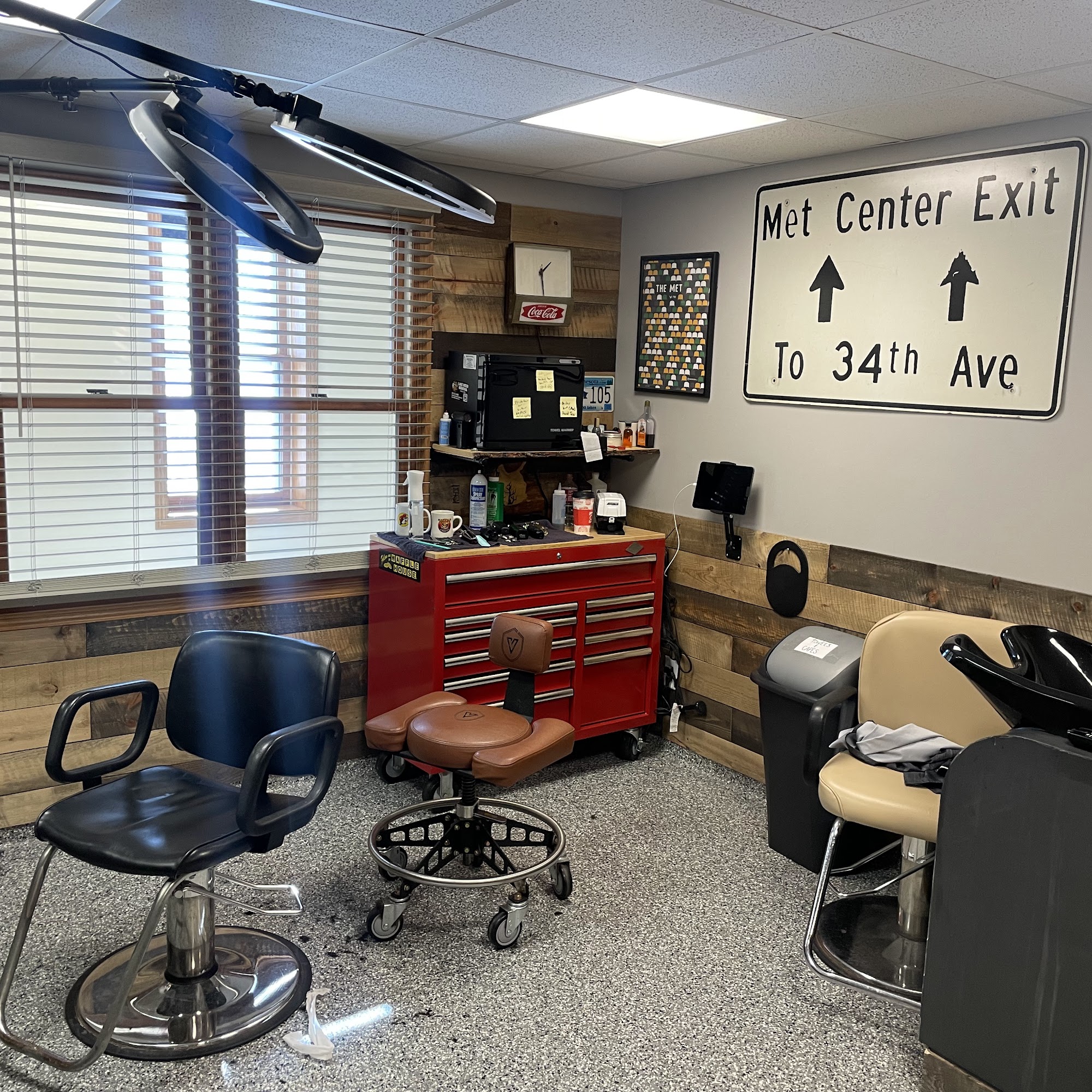 Mark’s Barbershop