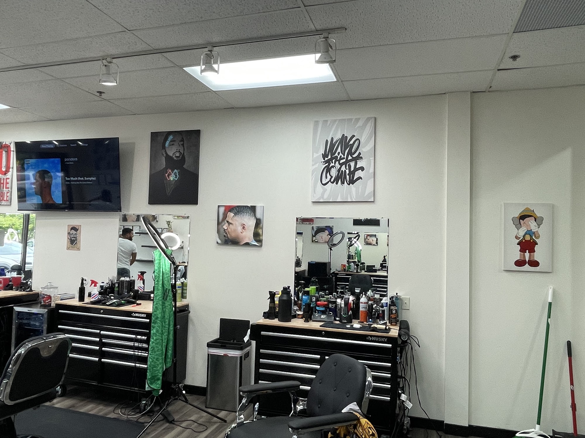 Details Barber Lounge 1421 Stillwater Blvd, Stillwater Minnesota 55082