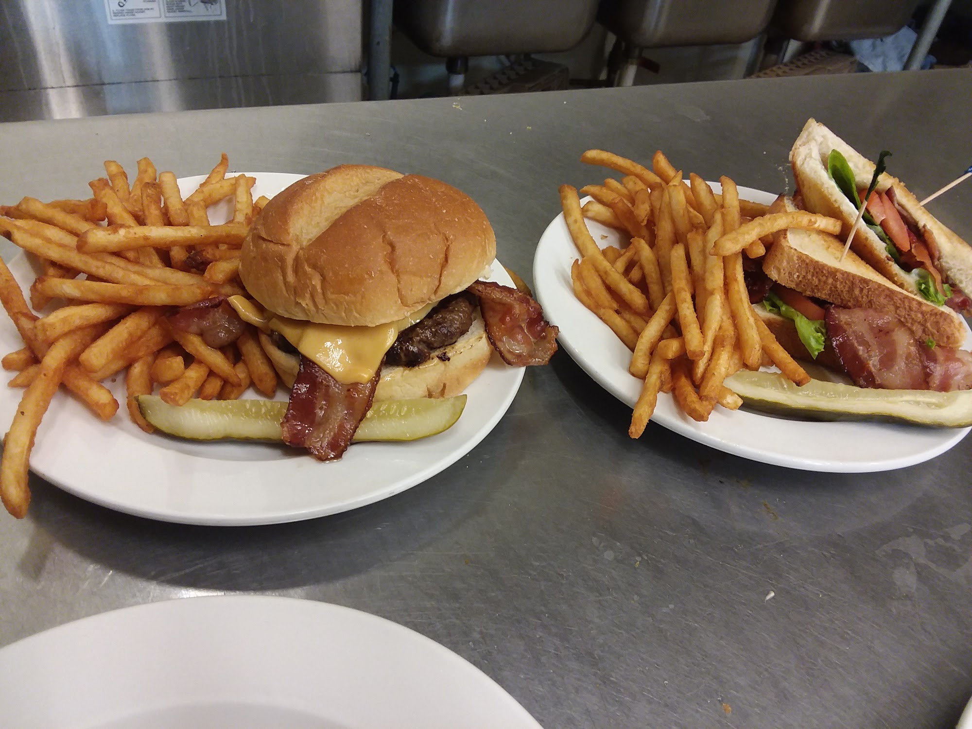 Brink's 104 Club 390 180th Ave NE, Sunburg, MN 56289