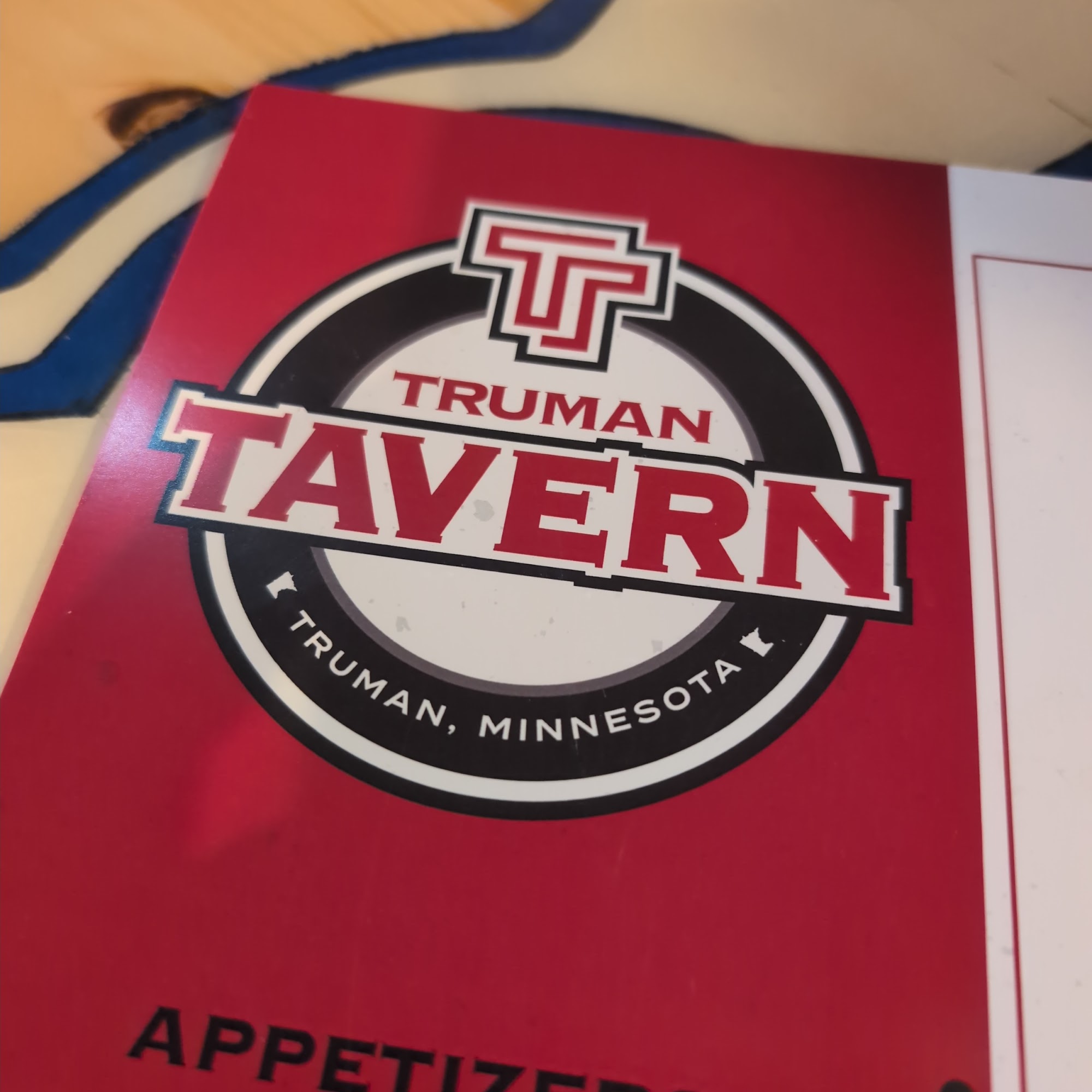 Truman Tavern 209 N 5th Ave E, Truman