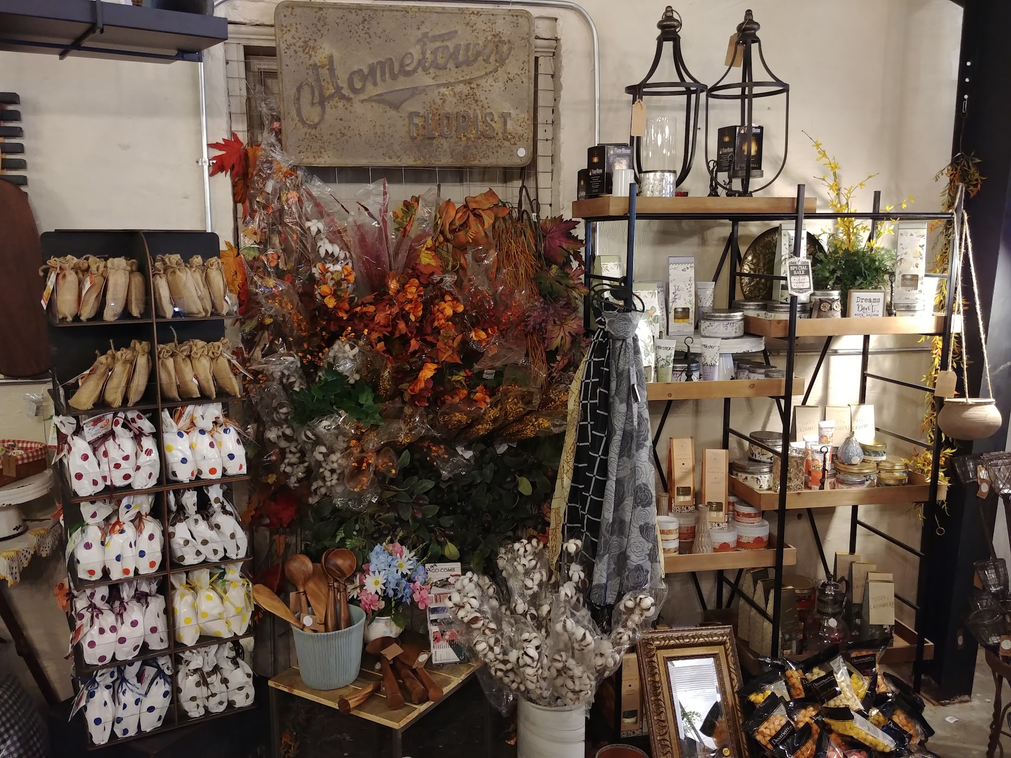 Amsterdam Farm Market 13131 NW Main St, Amsterdam Missouri 64723