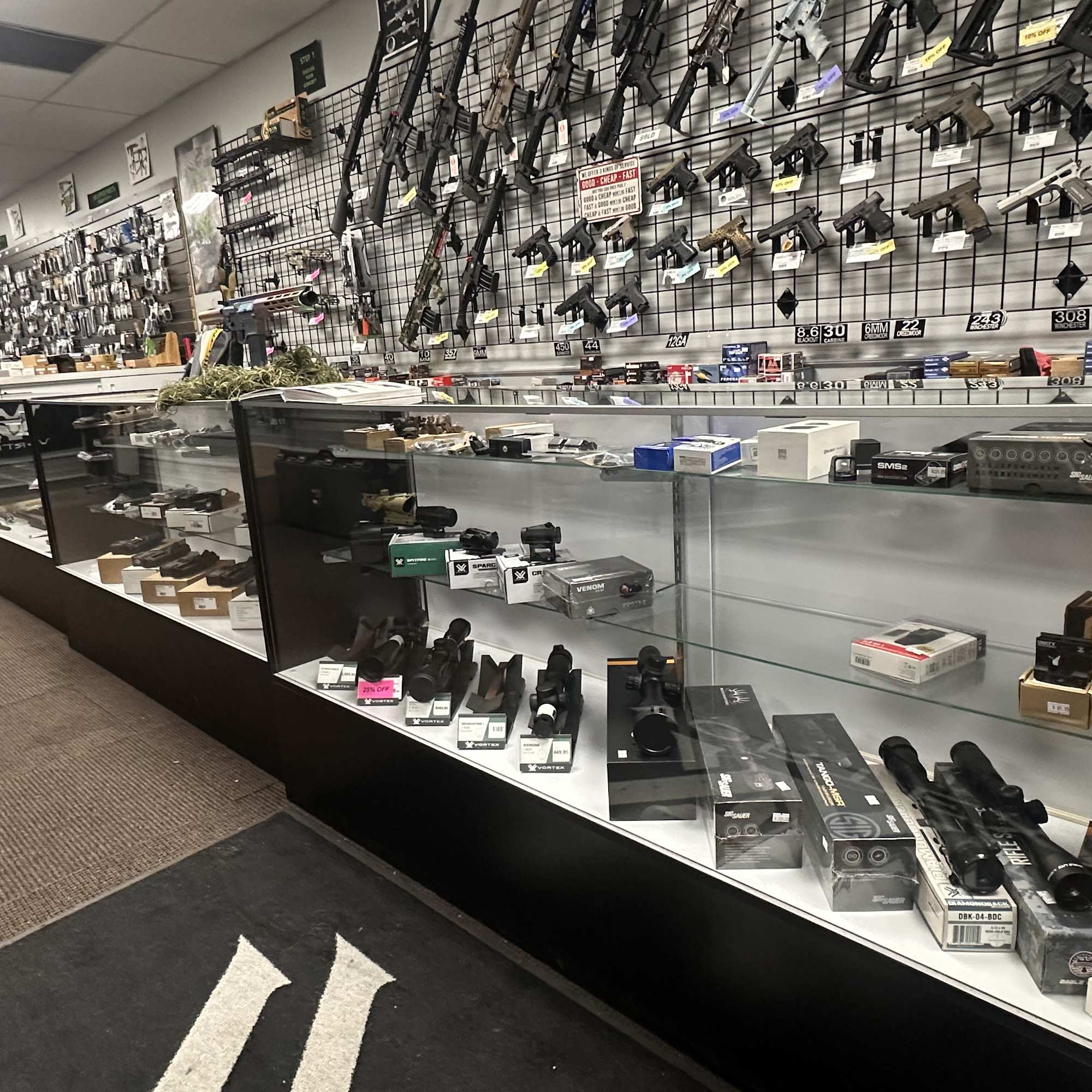 Phantom Fortis 665 Jeffco Blvd, Arnold